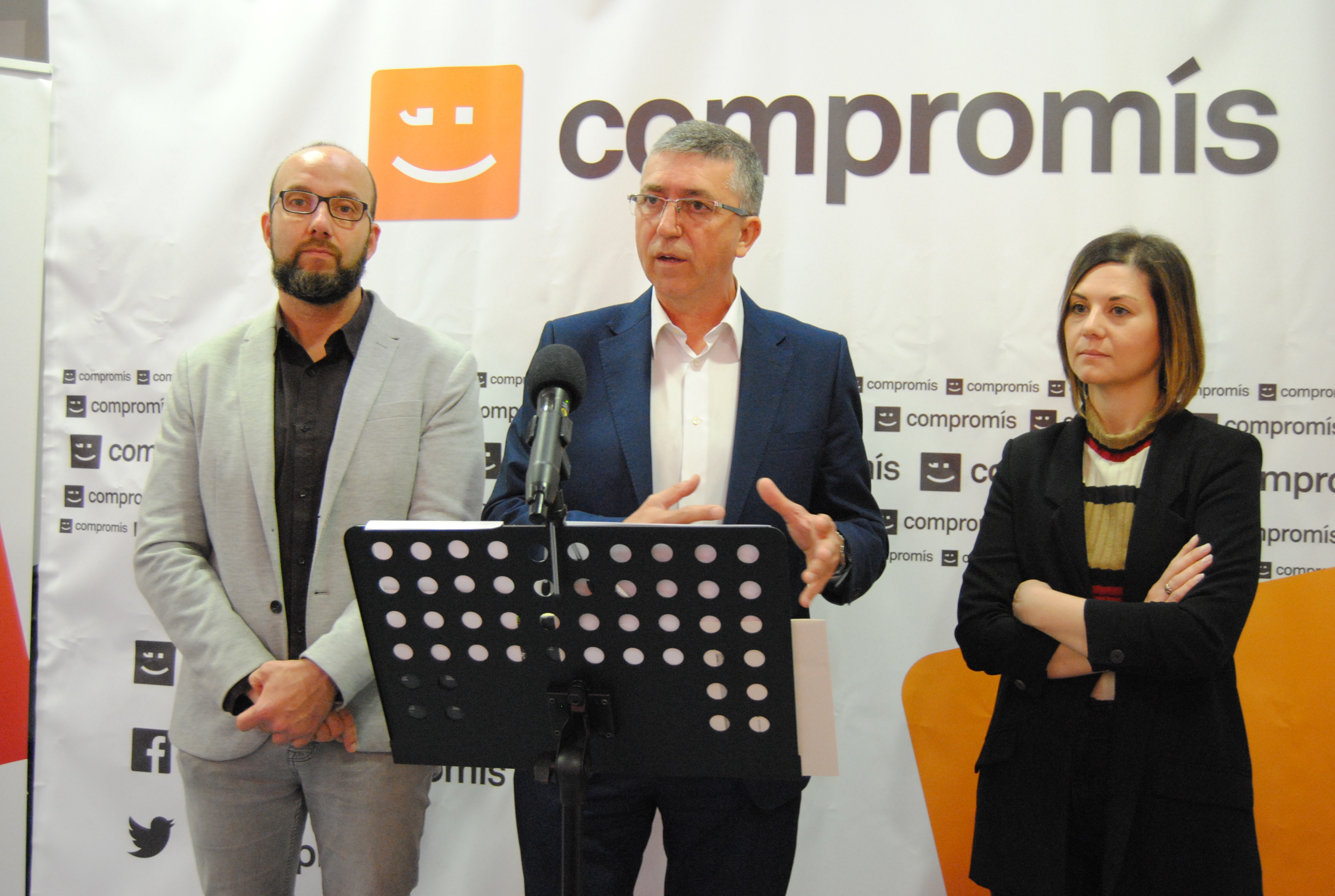 Compromís defiende en Vila-real su política económica.
