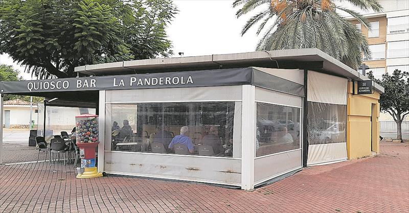 Vila-real legaliza los ‘quioscos’ de los parques de la Mayorazga y la Panderola.