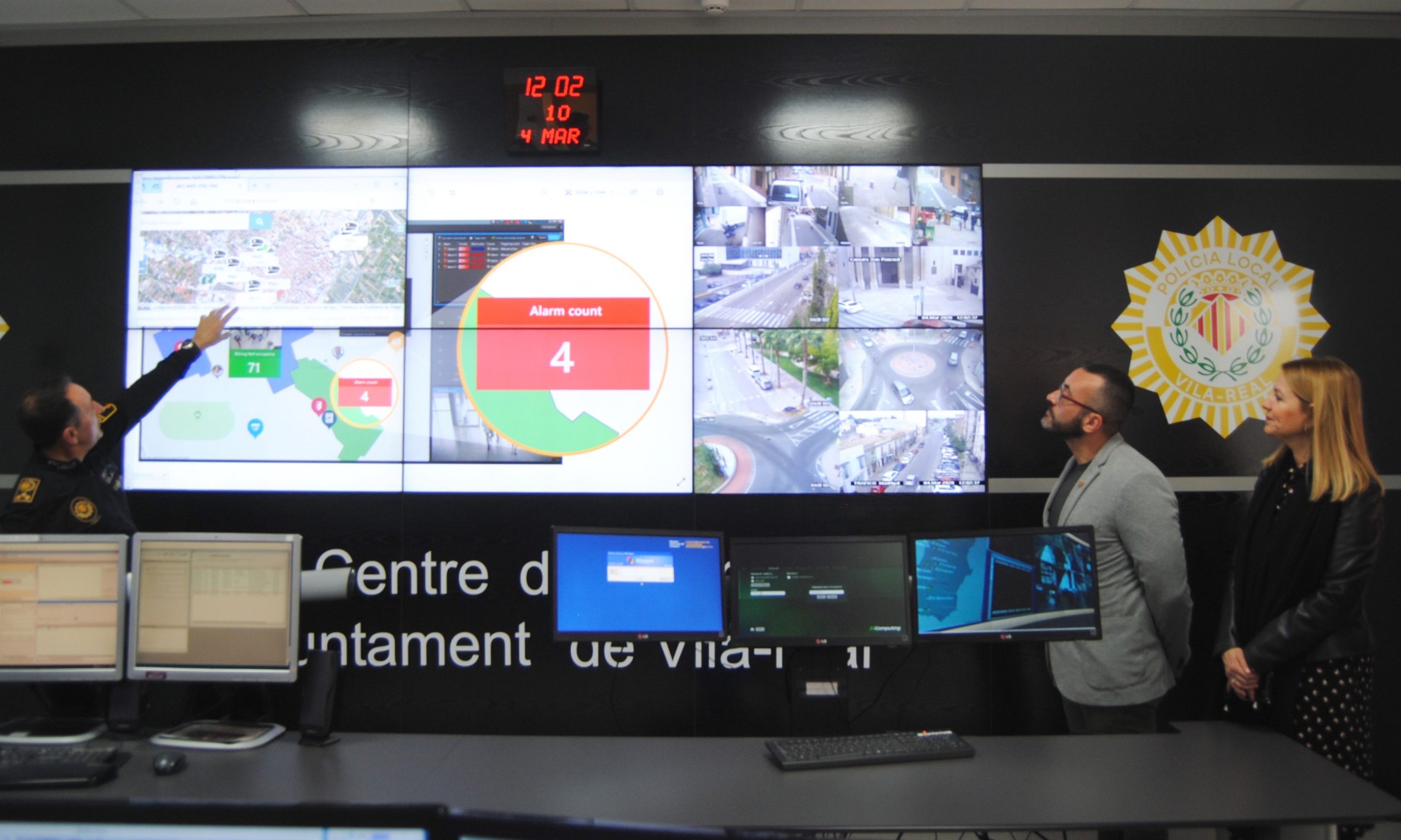 Vila-real moderniza la sala de control y la red de cámaras de Policía Local