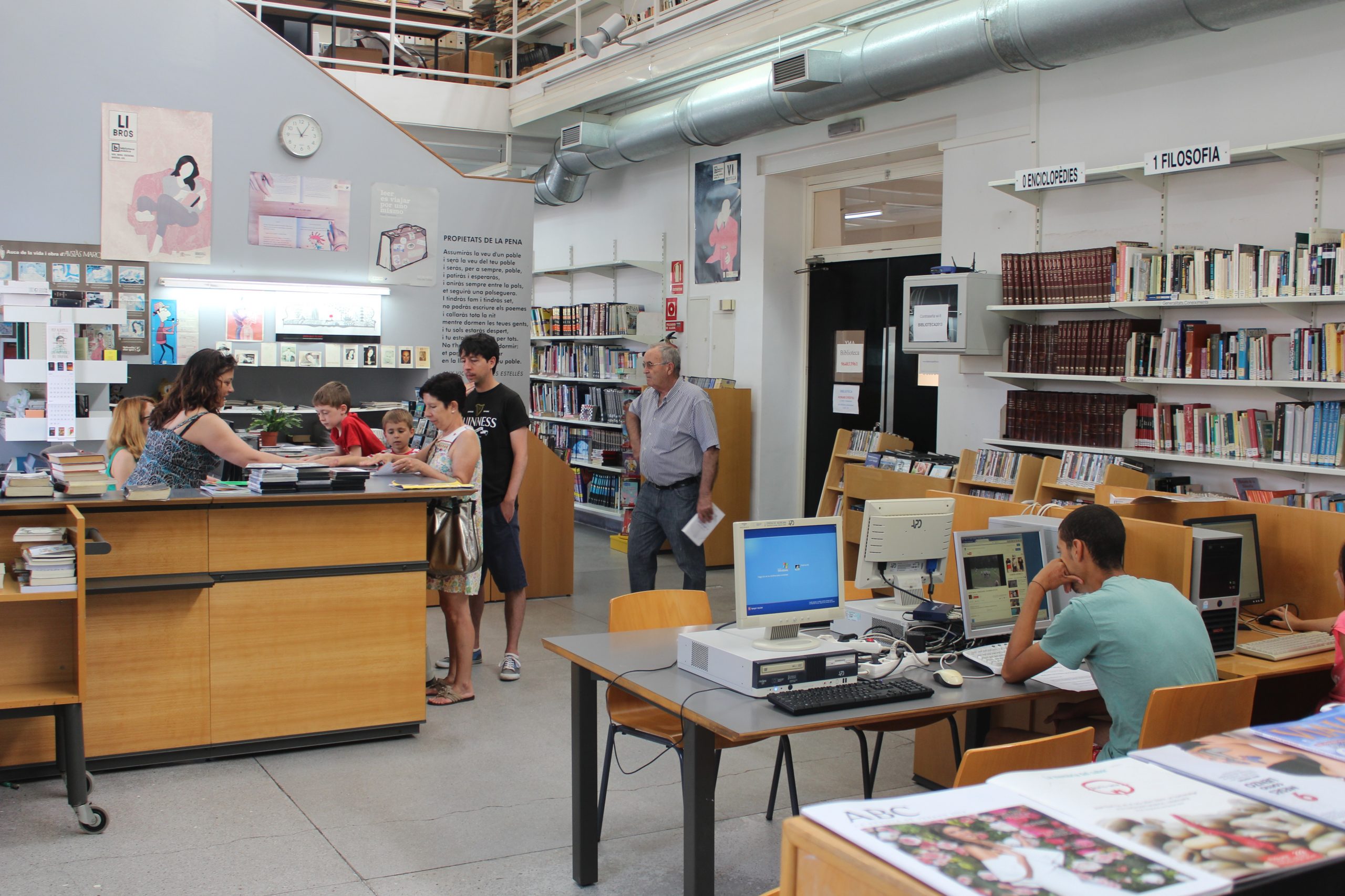 La Biblioteca Municipal de Borriana abre todas las salas con medidas de prevención