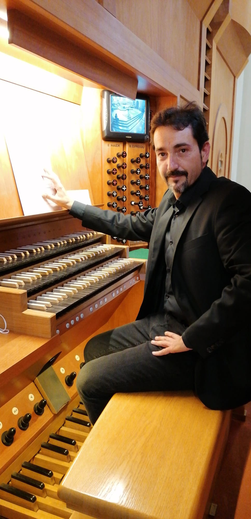 Entrevista al organista de Santa María de Castellón, Augusto Belau