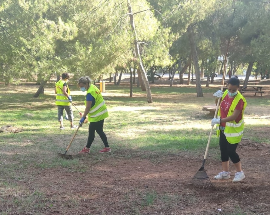 Vila-real amplía a tres meses el programa del paro agrario que empleará a 29 personas en limpieza de caminos y mejora del Termet