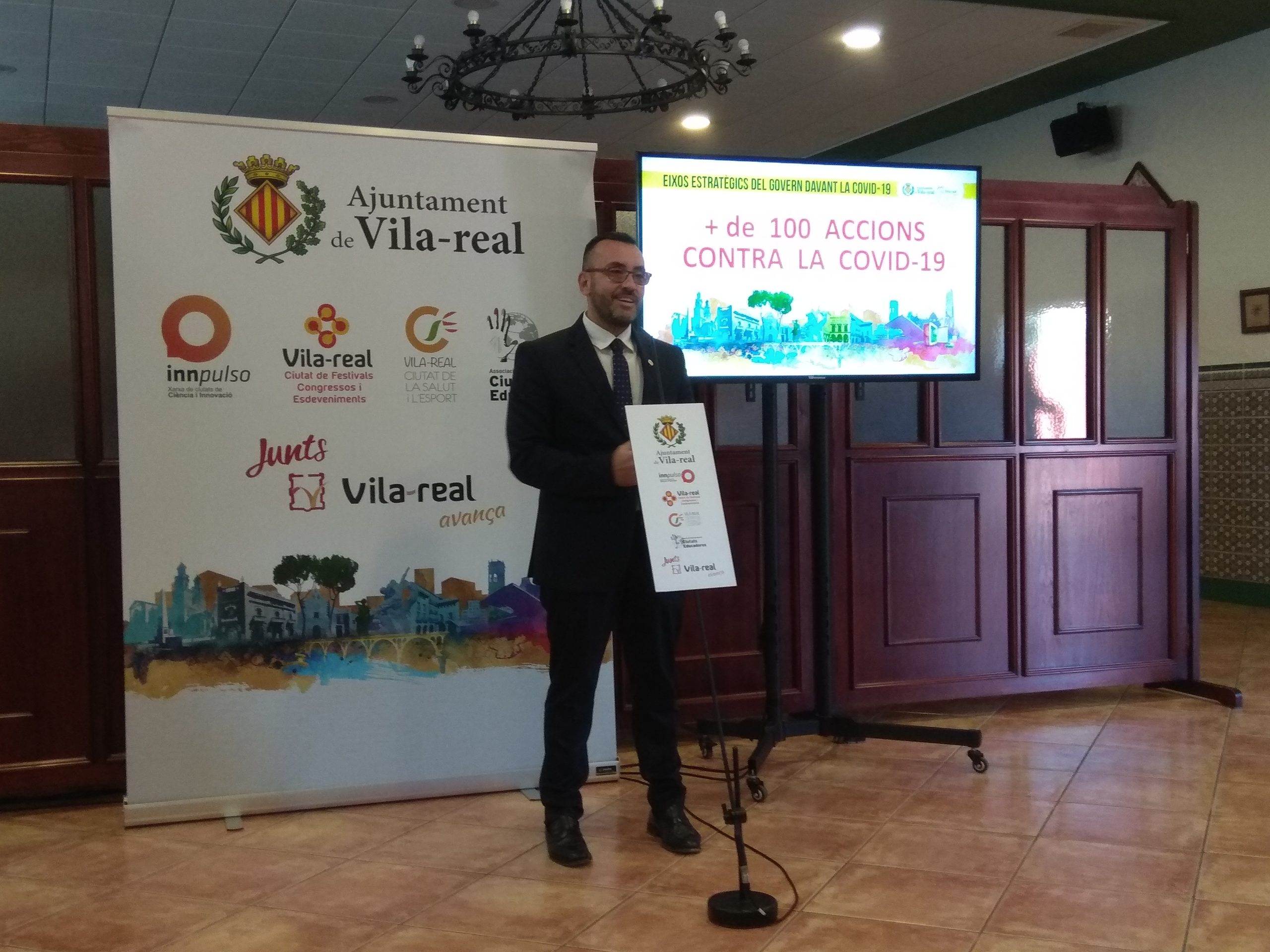 Escucha al completo la rueda de prensa del alcalde de Vila-real, José Benlloch