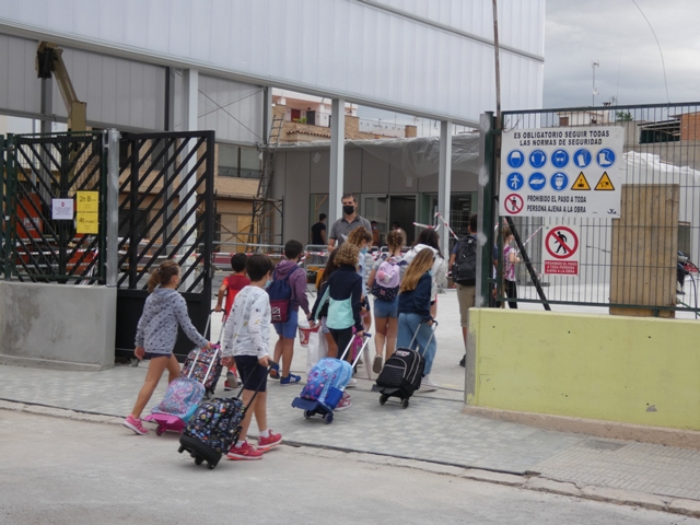 Nules formará a las familias en el uso de plataformas para la enseñanza a distancia