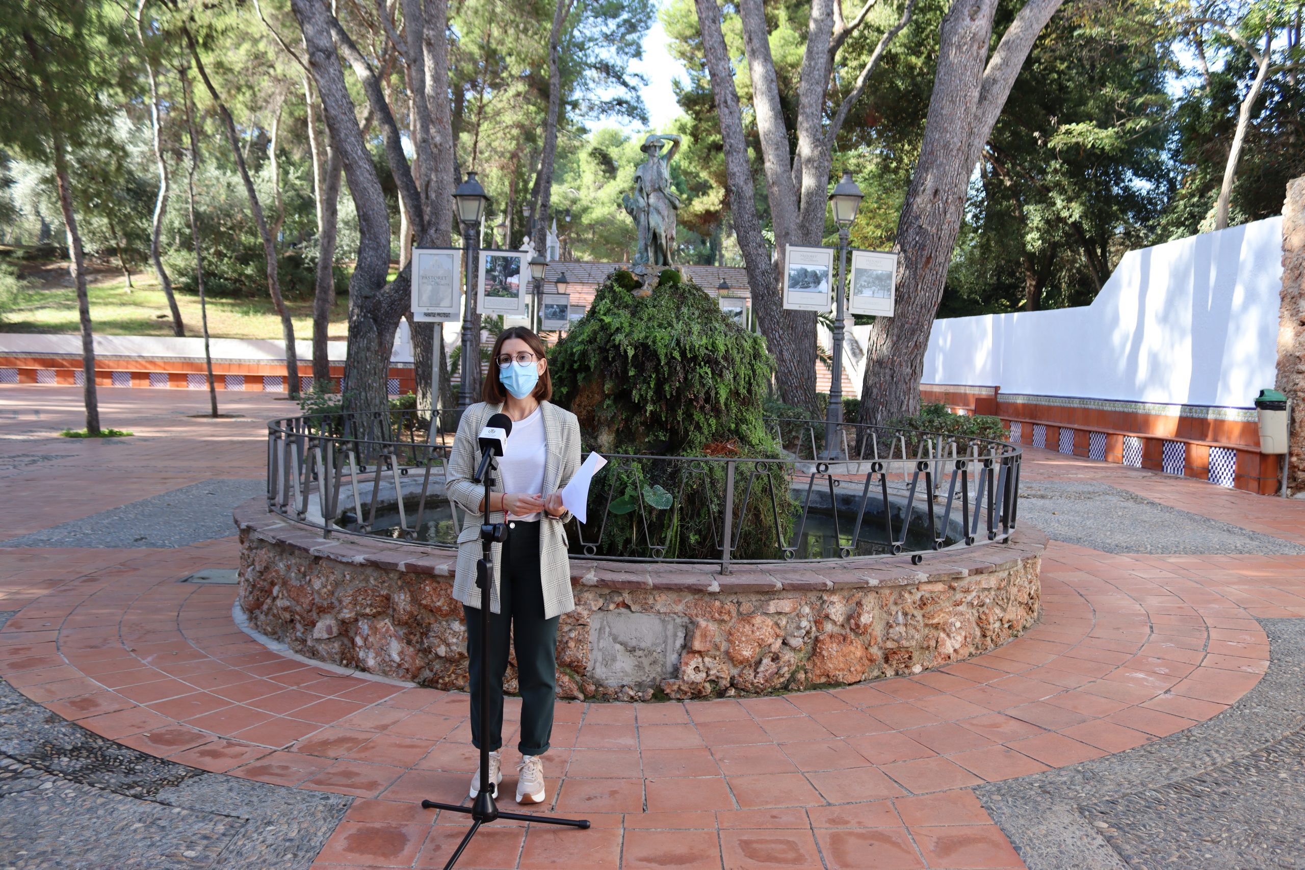 Vila-real abre los actos del centenario de la escultura del Pastoret de José Ortells con una exposición fotográfica en el Termet