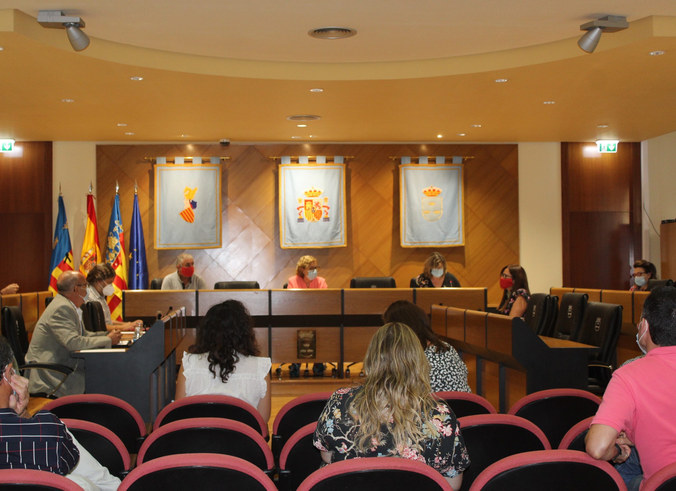 Meneu toma posesión de su acta de concejala del Ayuntamiento de Borriana