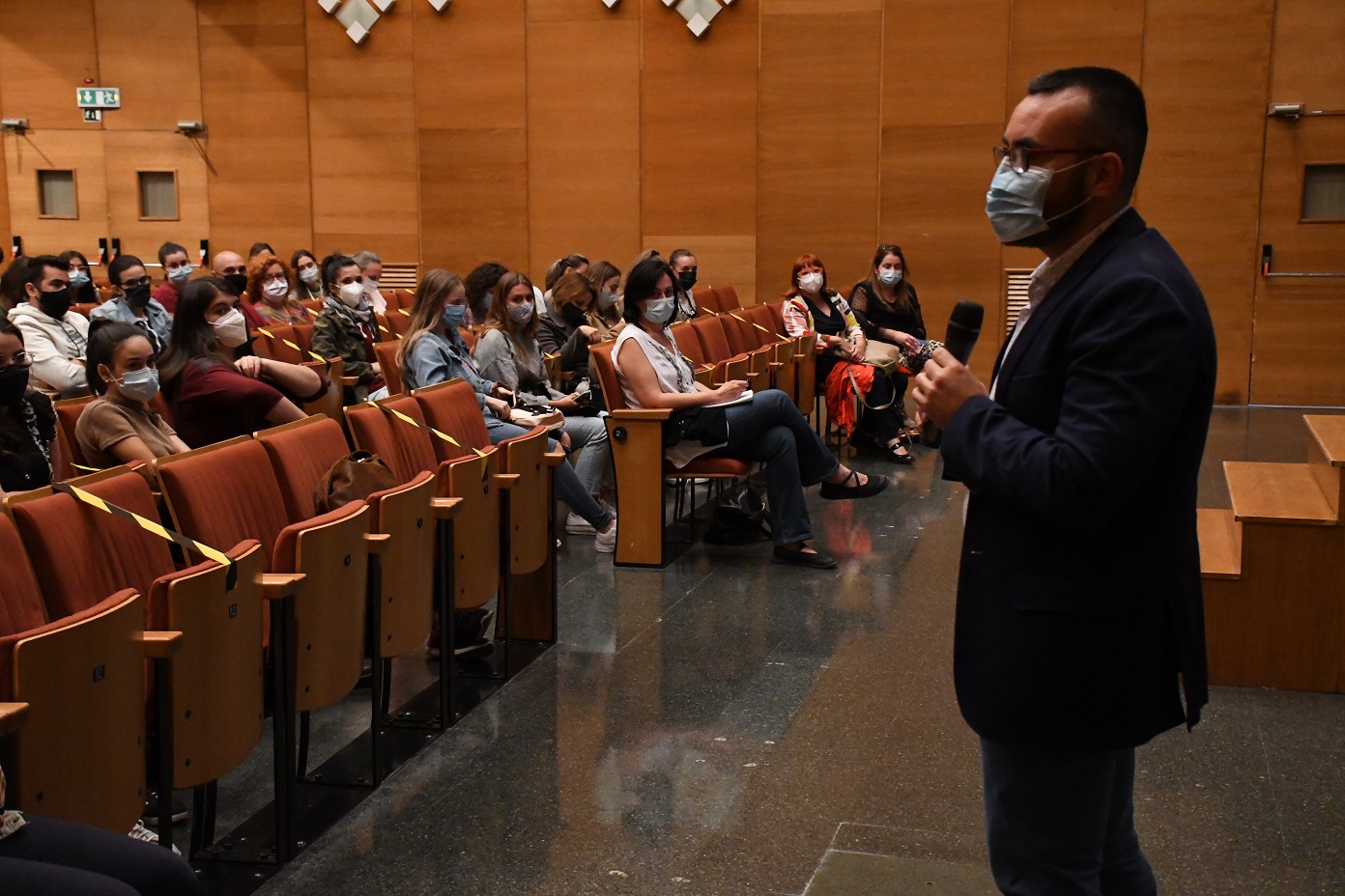 Vila-real renueva el convenio con la Escuela de Arte y Superior de Diseño para buscar soluciones innovadoras de mobiliario urbano