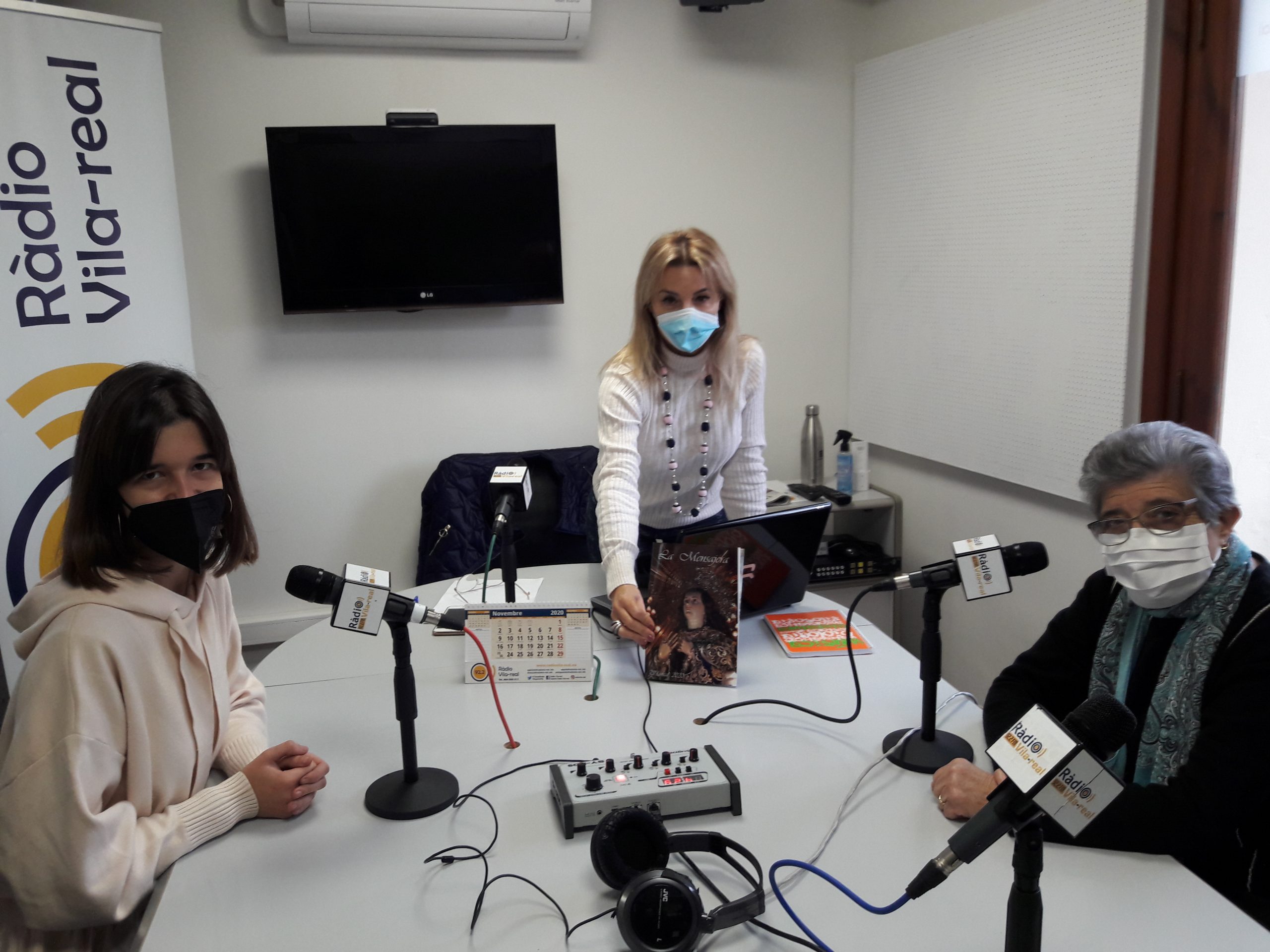 Entrevista a dos miembros de Hijas de María Inmaculada de Vila-real, Nuria Bonet y Conchita Catalán