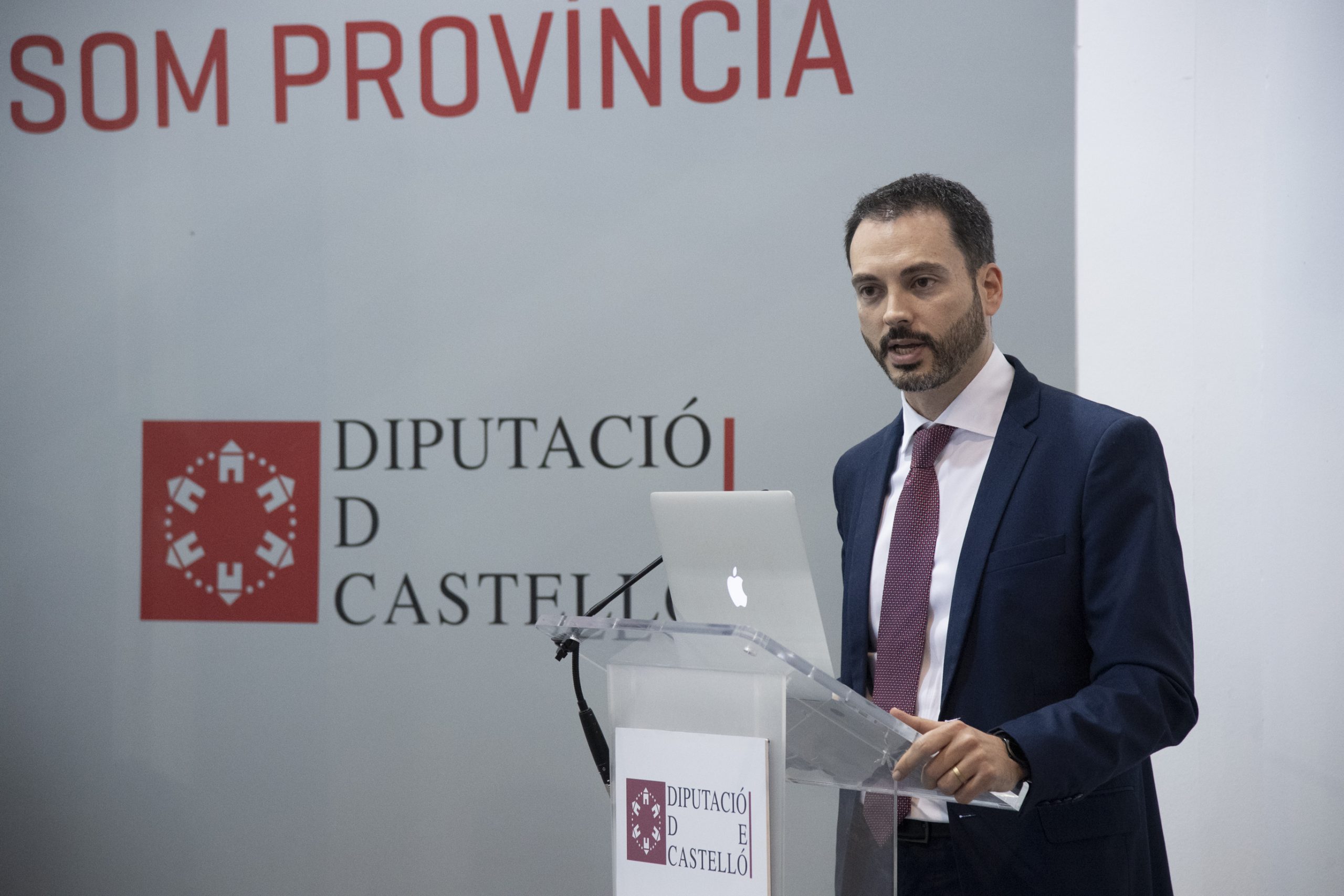 La Diputación de Castellón invertirá este 2021 800.000 euros en promoción cerámica, la mitad en el fomento del uso del azulejo en entornos urbanos