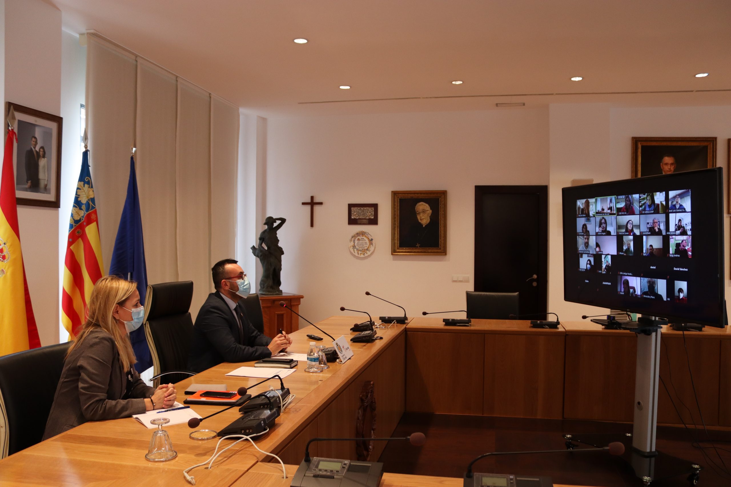 José Benlloch reúne a los directores de centros docentes para hacer balance del curso y abordar la semana escolar de San Pascual