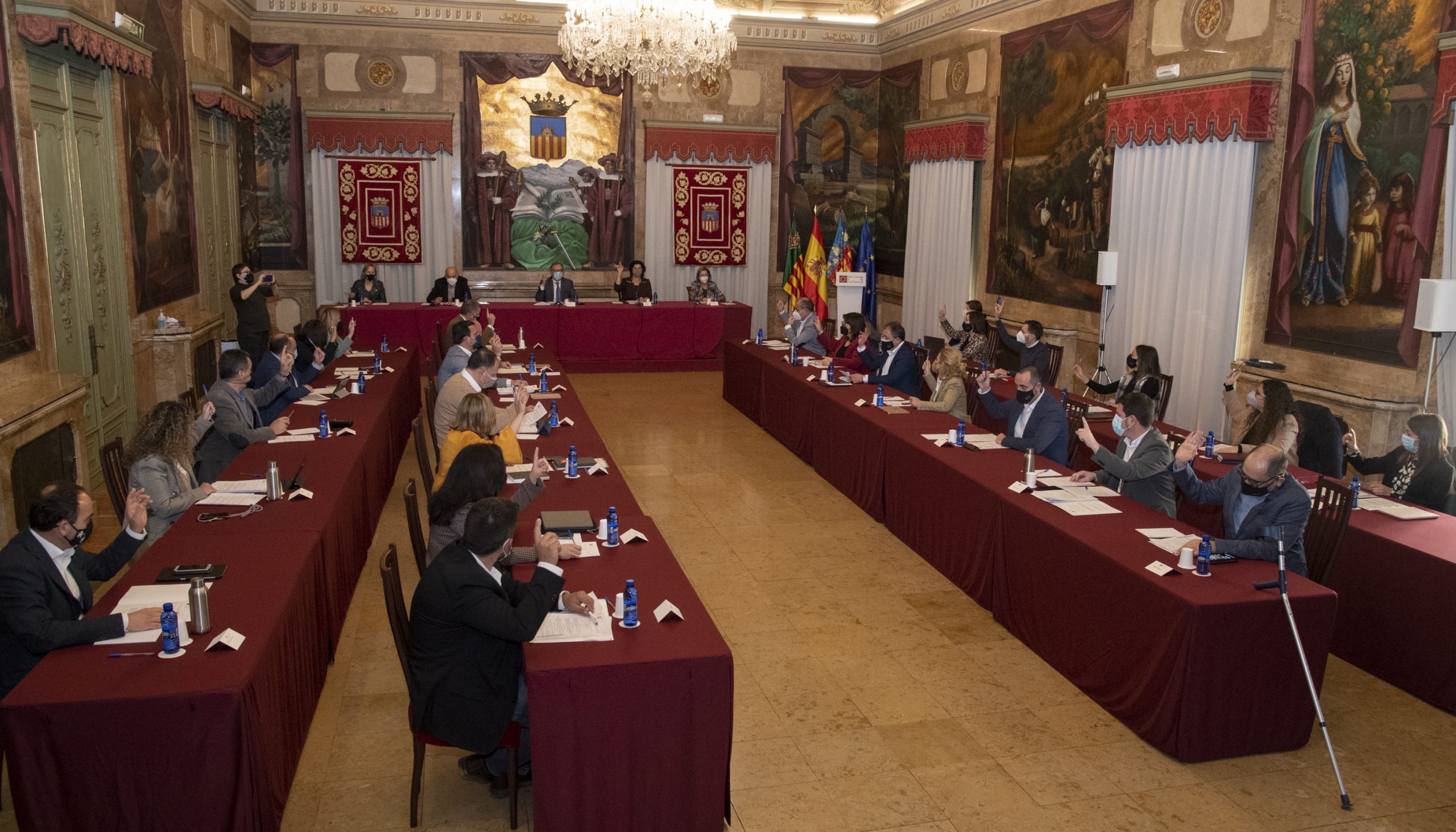 La Diputación de Castellón solicita por unanimidad que el Gobierno de España incluya las desaladoras en los fondos europeos