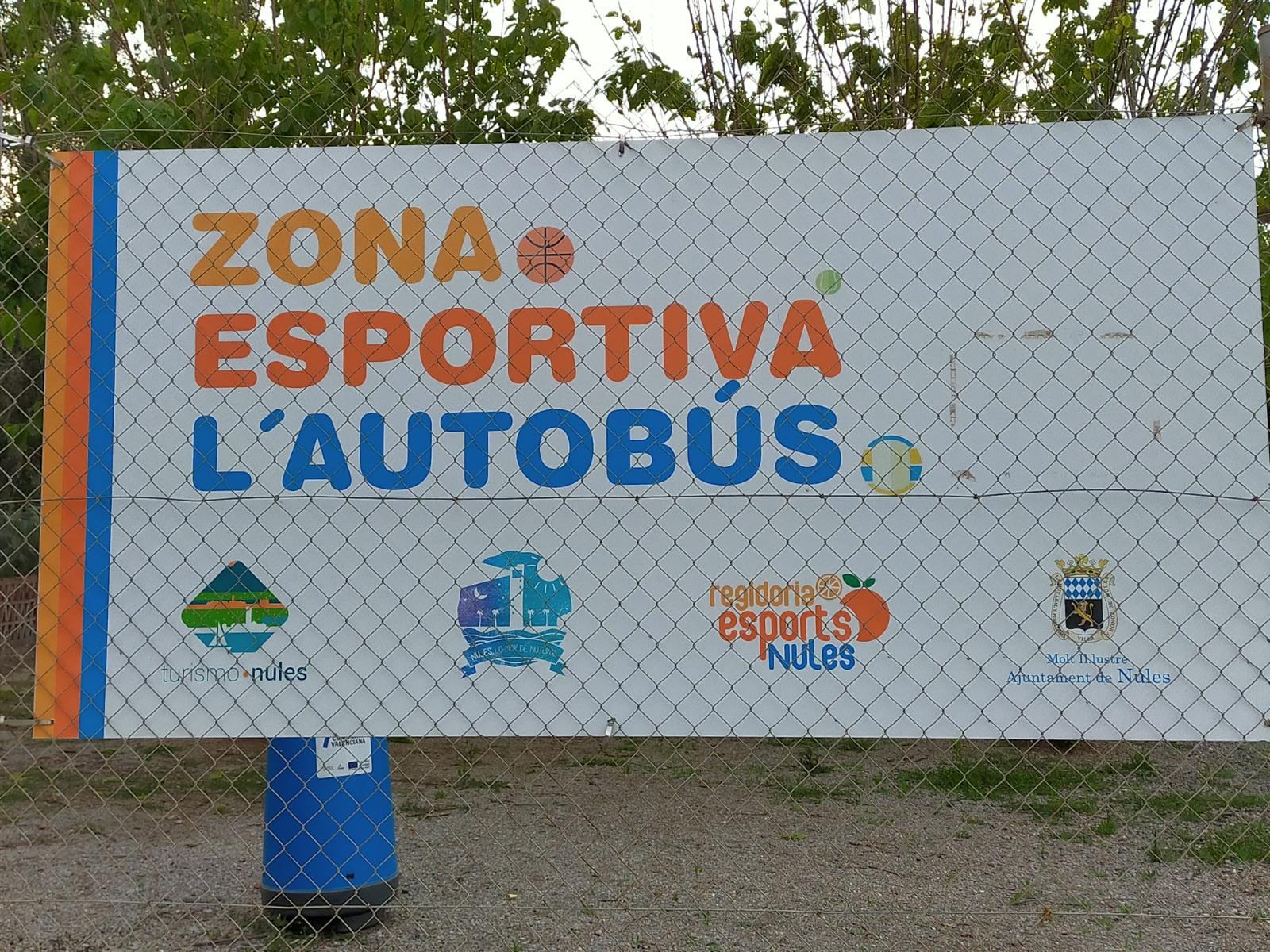 Nules saca la concesión del quiosco de la zona deportiva del autobús de la playa
