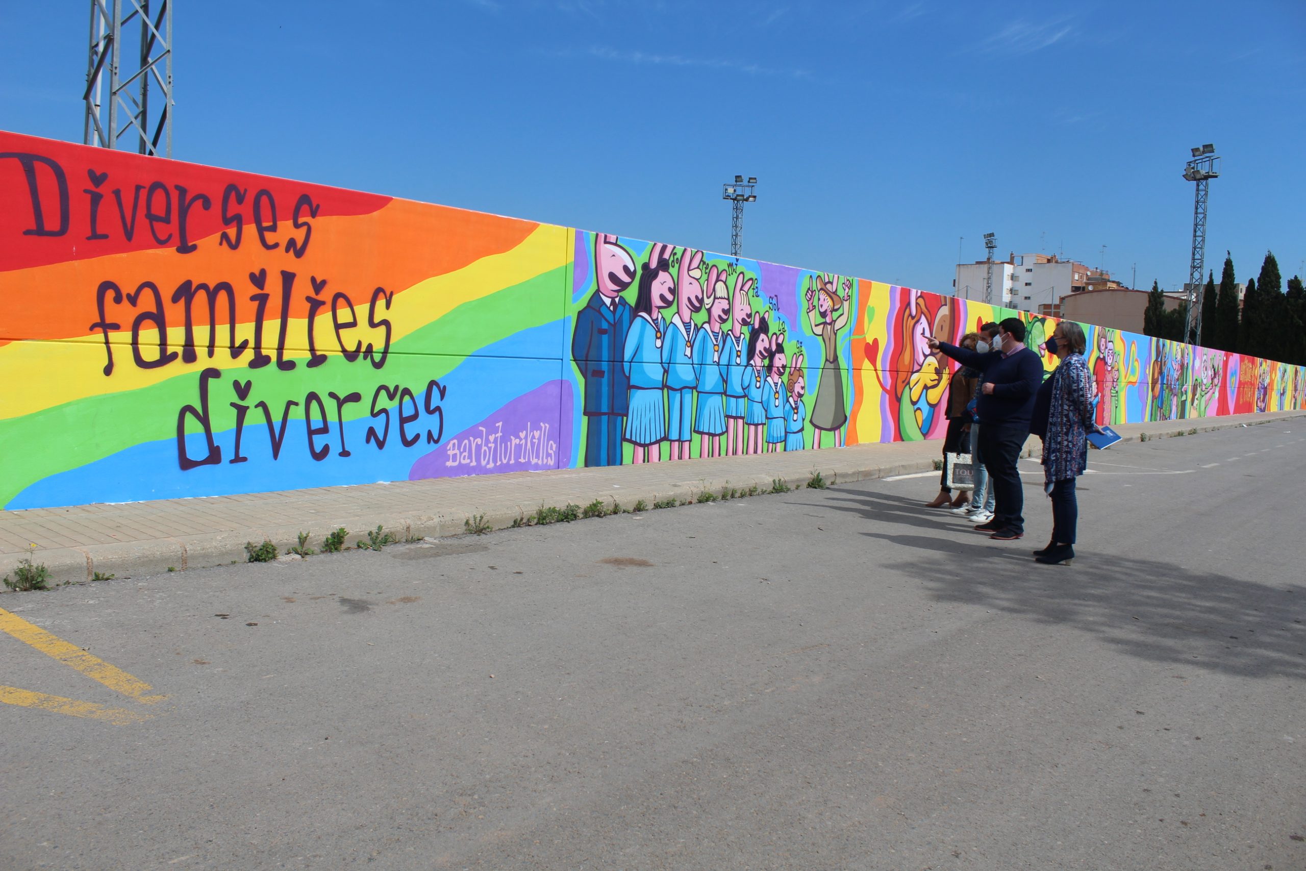 Nules visibiliza la diversidad familiar en un mural