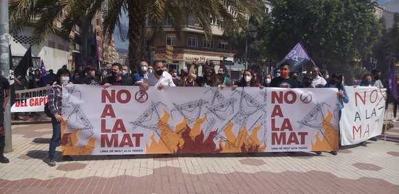Compromís denuncia la falta de implicación del Gobierno ante los riesgos por los campos electromagnéticos de la línea MAT de Castelló