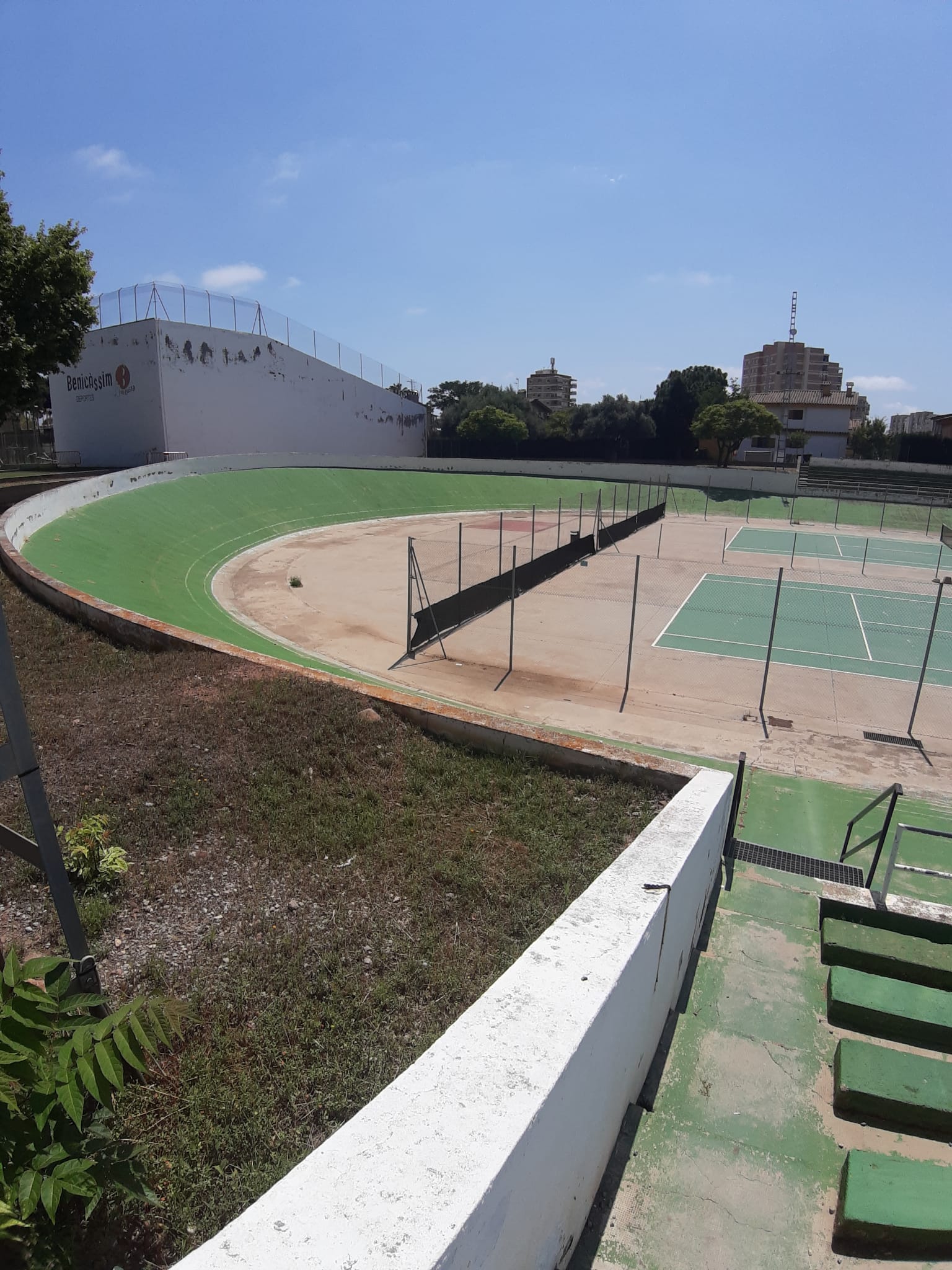 Alcalde (PSPV-PSOE) propone construir un segundo polideportivo en Benicàssim para cubrir la demanda deportiva y cultural del municipio