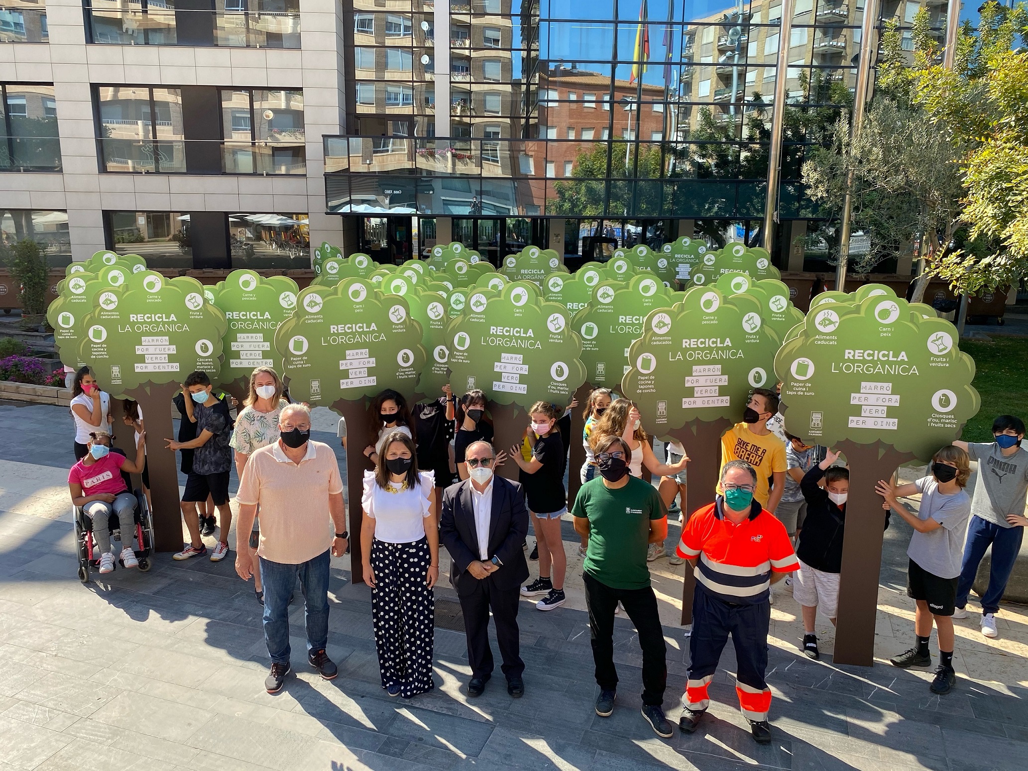 Almassora estrena 86 contenedores de orgánica para reducir los residuos urbanos