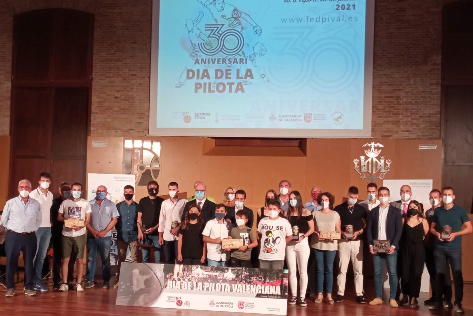 L’Escola Municipal de Pilota Valenciana de Almenara recibe el premio promoción Paco Cabanes «El Genovés»