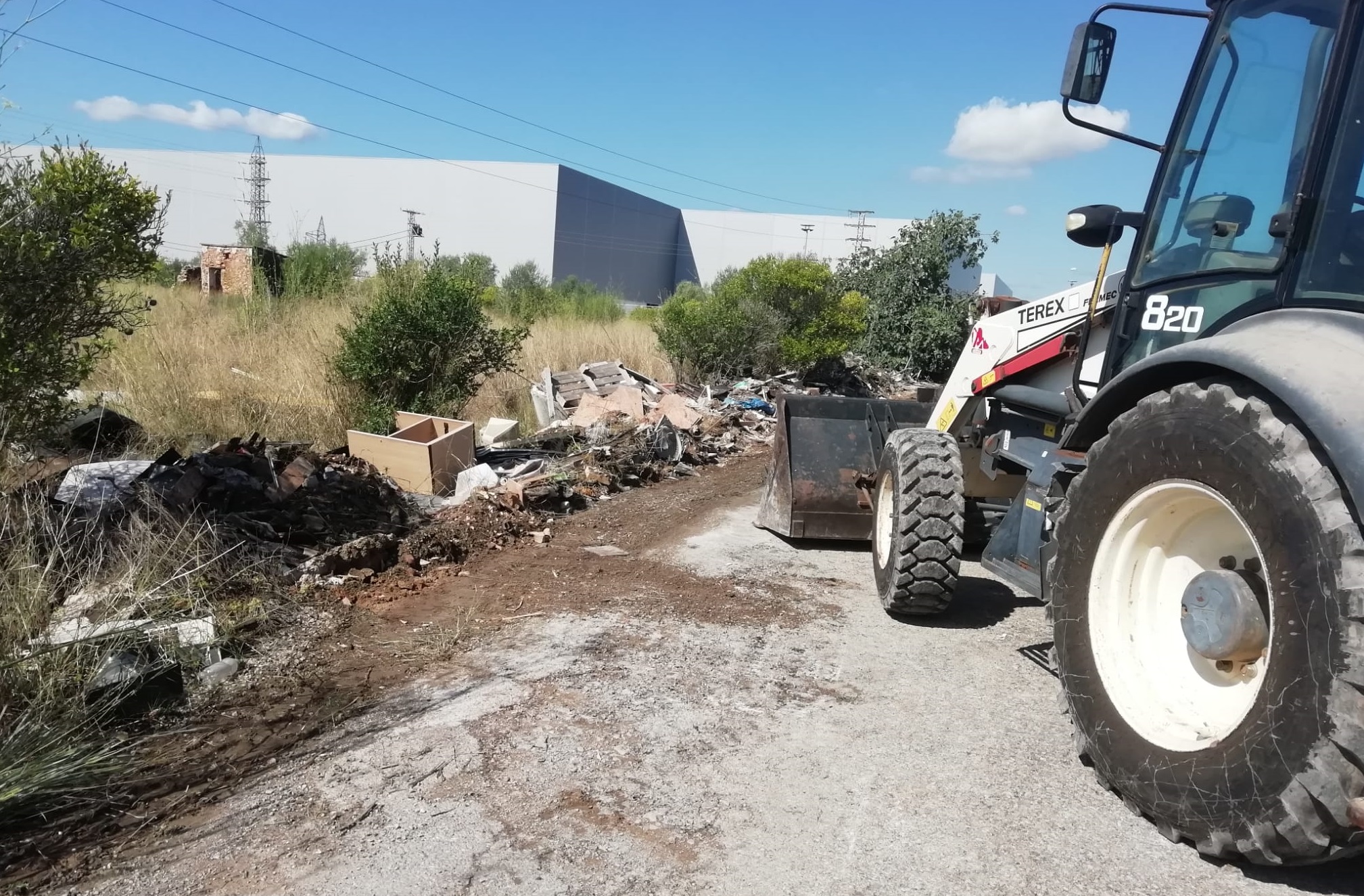 Vila-real elimina seis vertederos ilegales y retira cerca de 30 toneladas de residuos