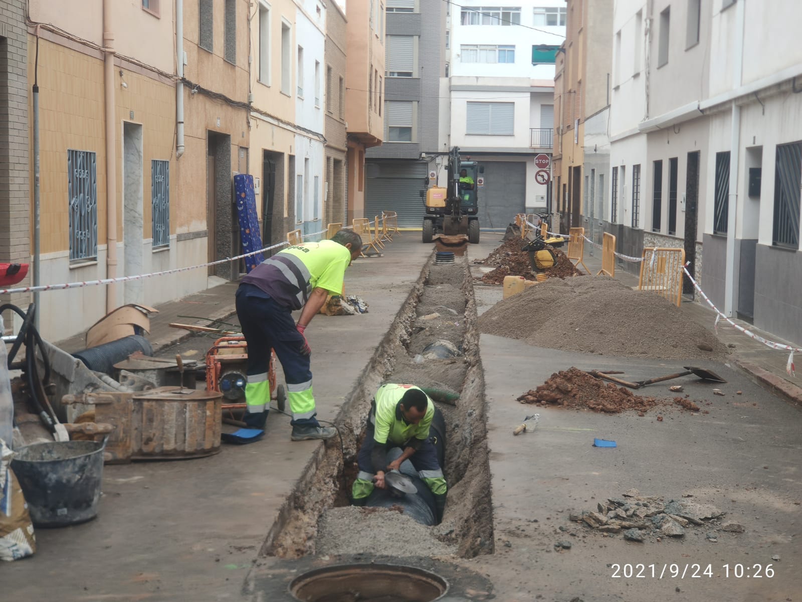 Servicios Públicos de Vila-real sustituye el colector de la calle Morella para garantizar el funcionamiento óptimo de la red