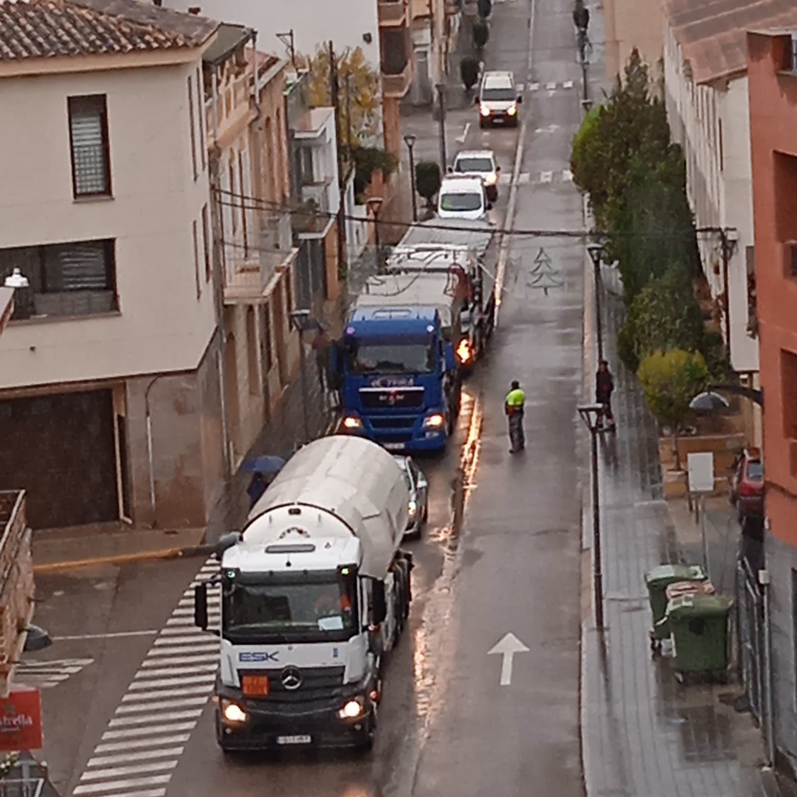 El PSPV-PSOE de les Coves de Vinromà gestiona con la conselleria el cambio de tráfico de camiones para evitar que pasan por el antigua CV-10