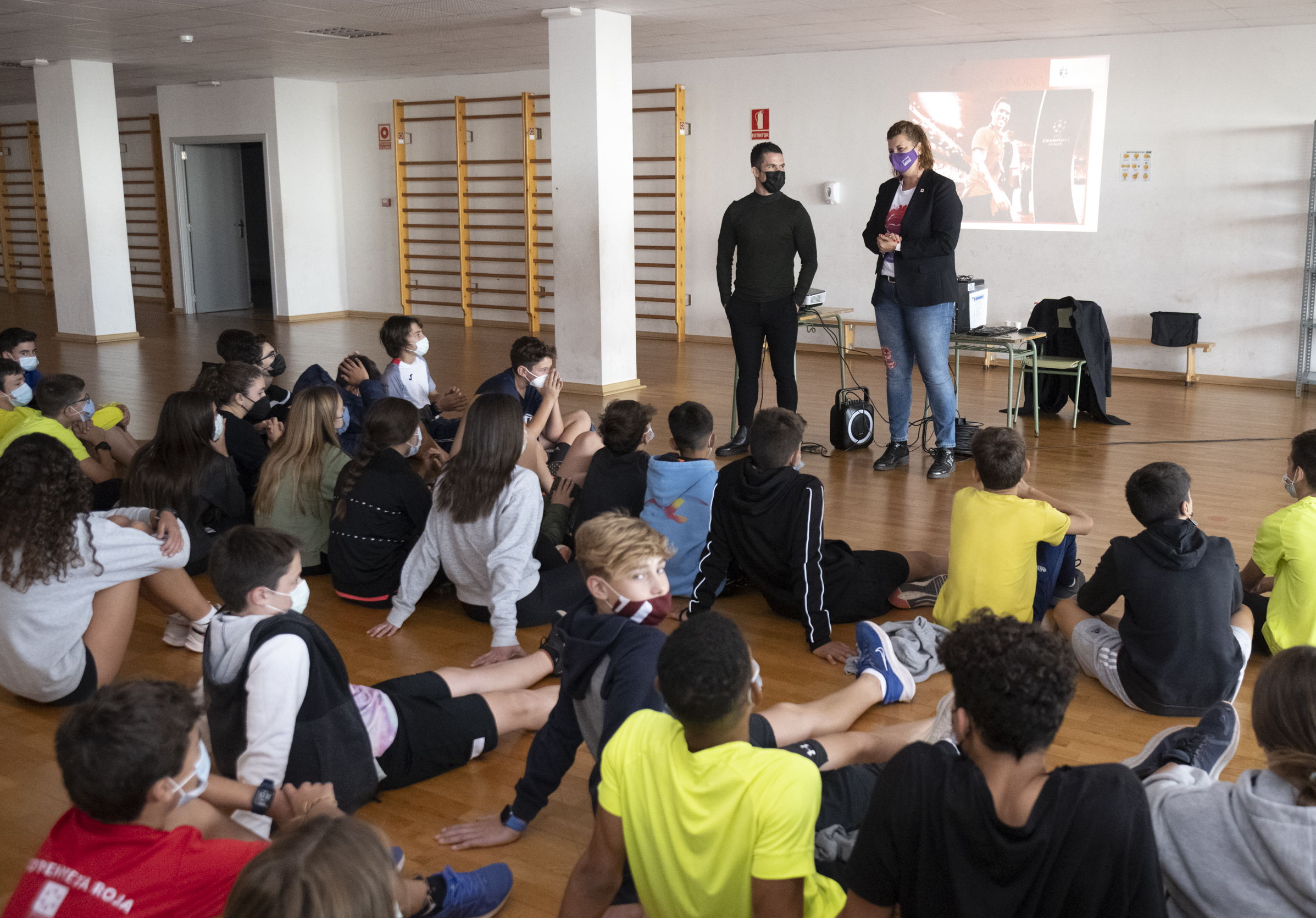 La Diputación de Castellón acerca la alimentación saludable al alumnado de Penyeta Roja y sus familias