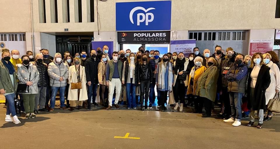 La presidenta provincial del PPCS, Marta Barrachina, celebra la inauguración de una nueva sede que “es la casa de nuestros vecinos. Ellos son lo único importante”