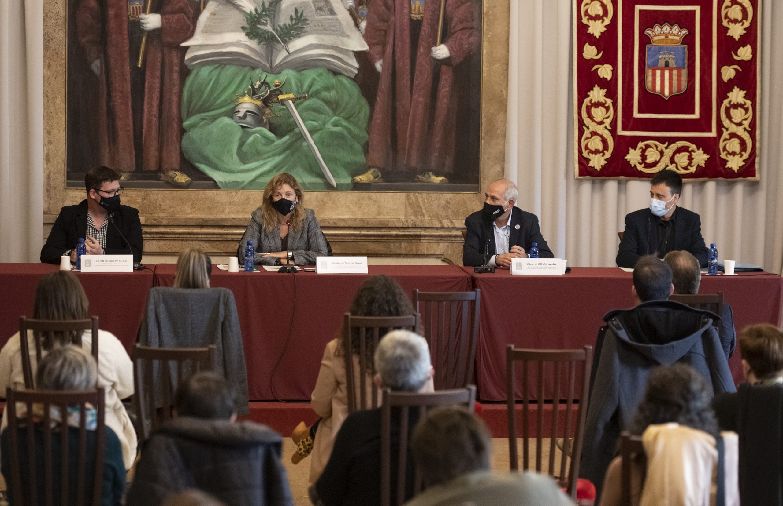 Alcaldes y alcaldesas de Castellón comparten experiencias en materia de memoria histórica y recuperación de la dignidad