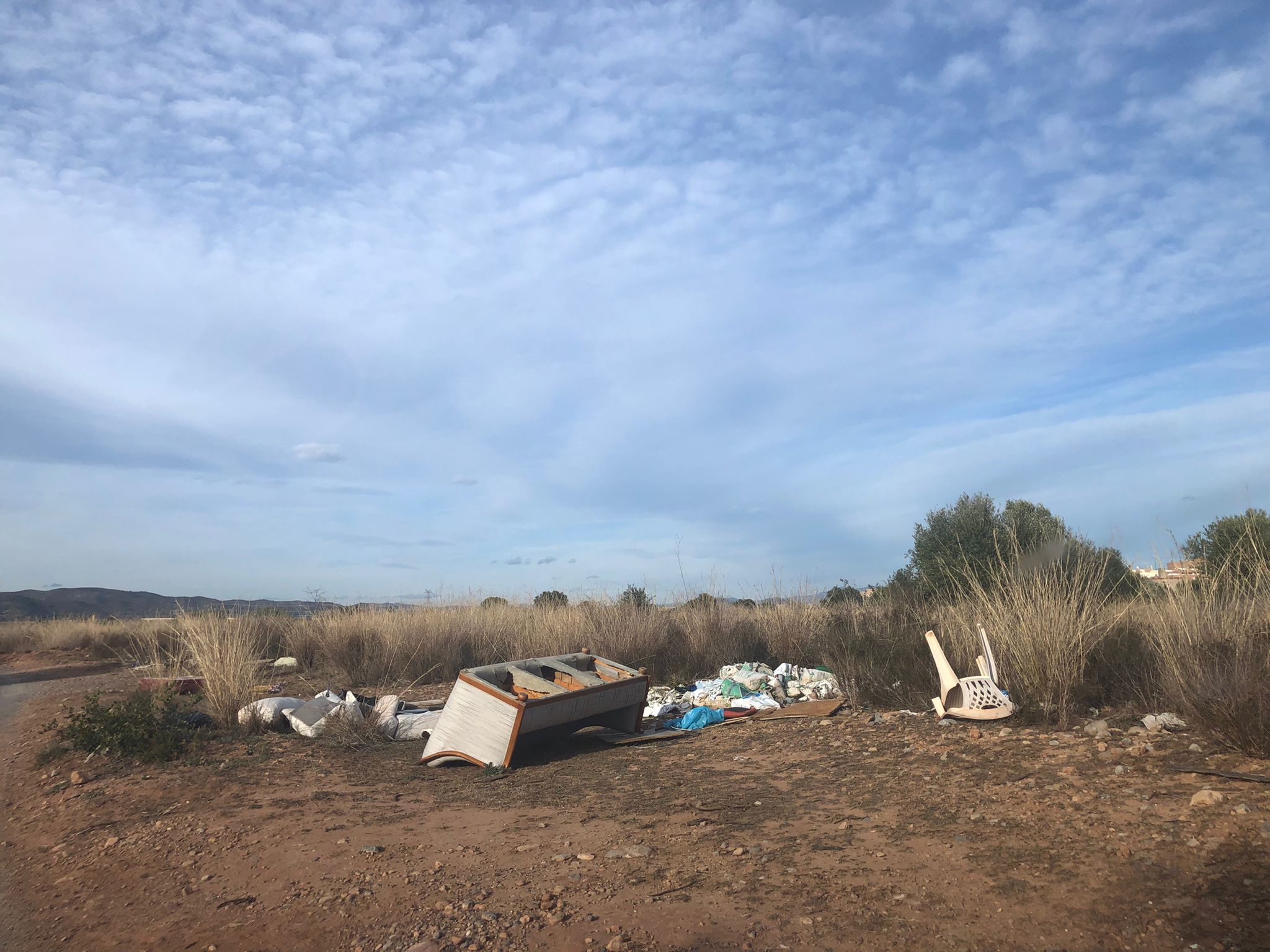 El Ayuntamiento de Oropesa del Mar inicia un nuevo servicio para ‘atajar’ la acumulación de escombros