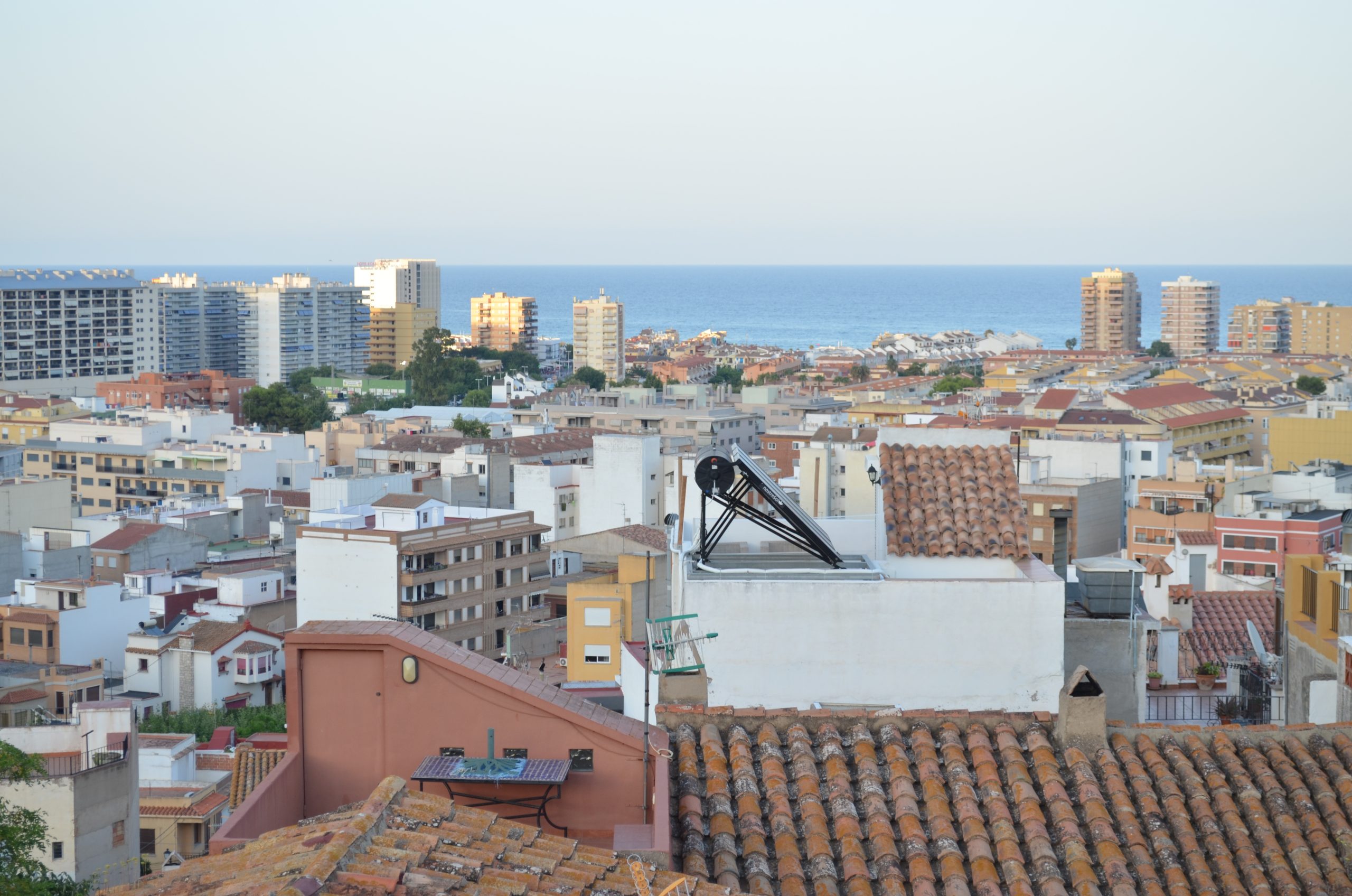 37 viviendas de Oropesa del Mar se suman a la energía renovable tras aprobar el Ayuntamiento la rebaja del IBI