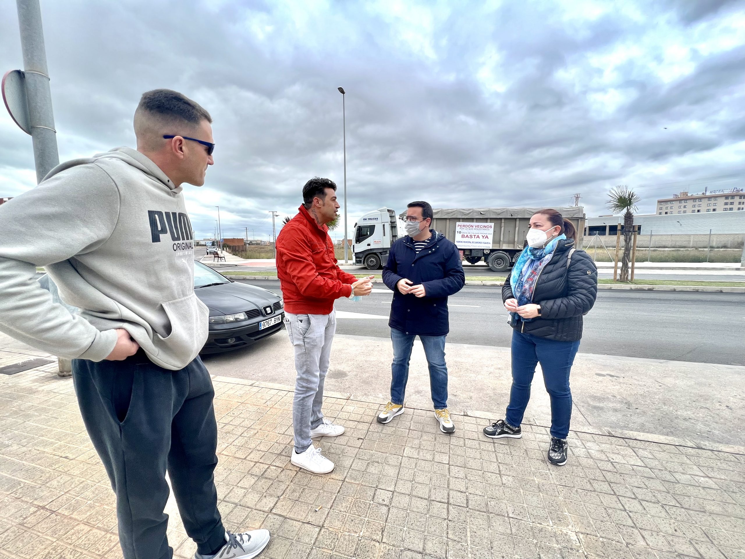 Casabó muestra su apoyo a los transportistas locales y pide ya un aparcamiento de camiones para Vila-real