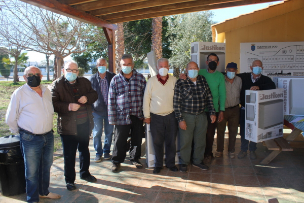 El Ayuntamiento de Burriana proporciona nuevo material a los usuarios de los huertos de ocio de ‘Calatrava’