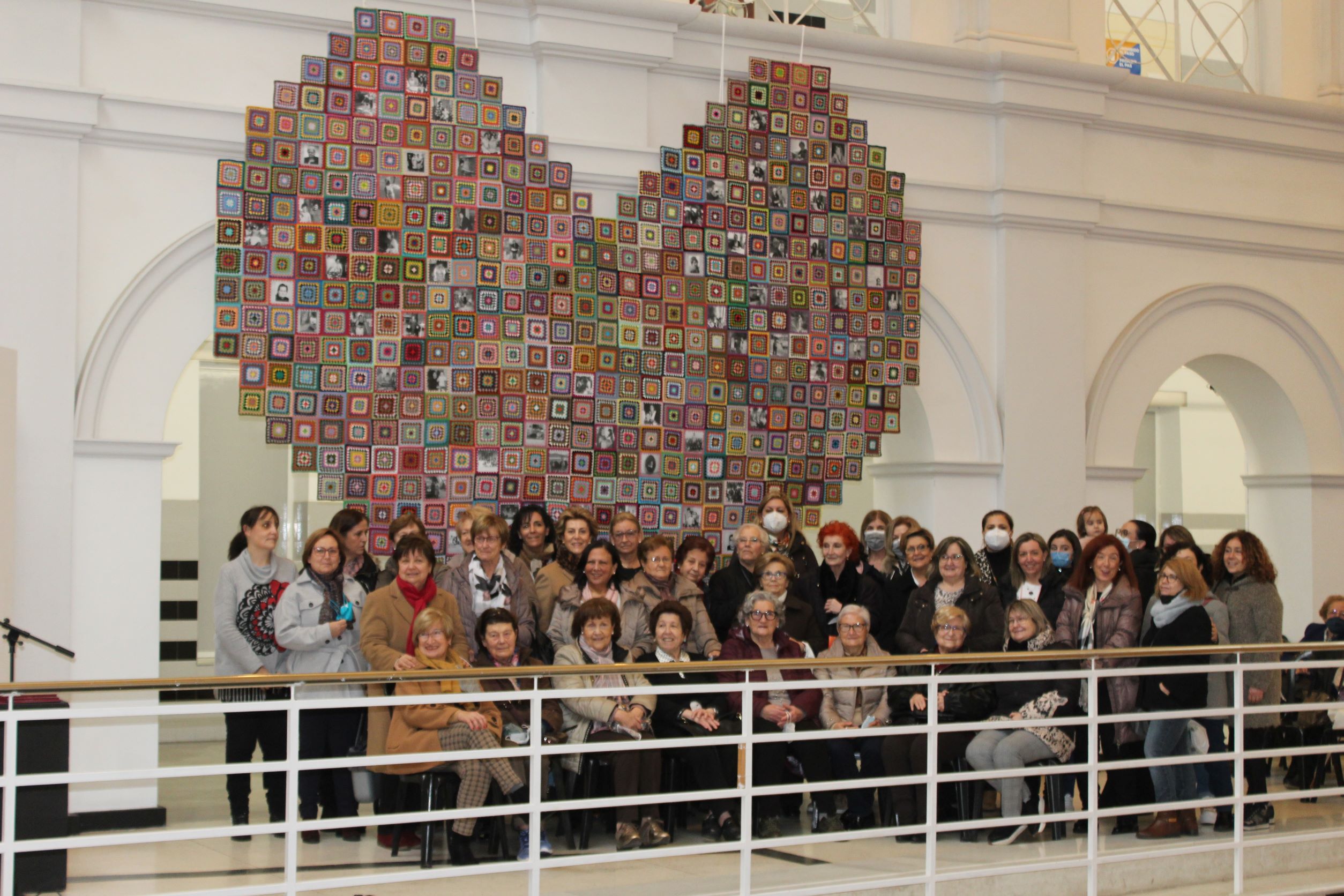 Burriana rinde homenaje a las mujeres con el proyecto artístico #perelles, de Miss Maloya Art Projects