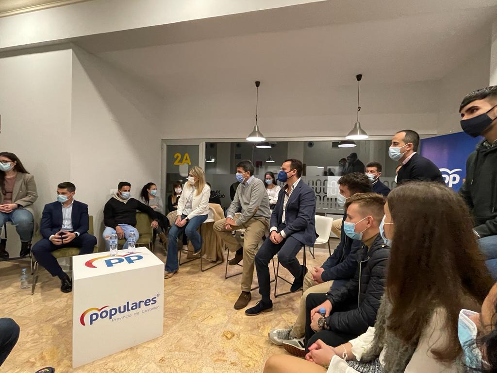 Mazón: “El PP va a ejercer de altavoz ciudadano y a tender la mano a las ideas que nos hagan grandes”