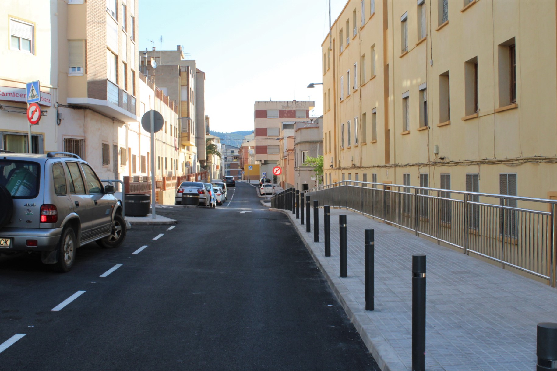 L’Alcora abre al tráfico la remodelada calle Enrique Grangel Girona