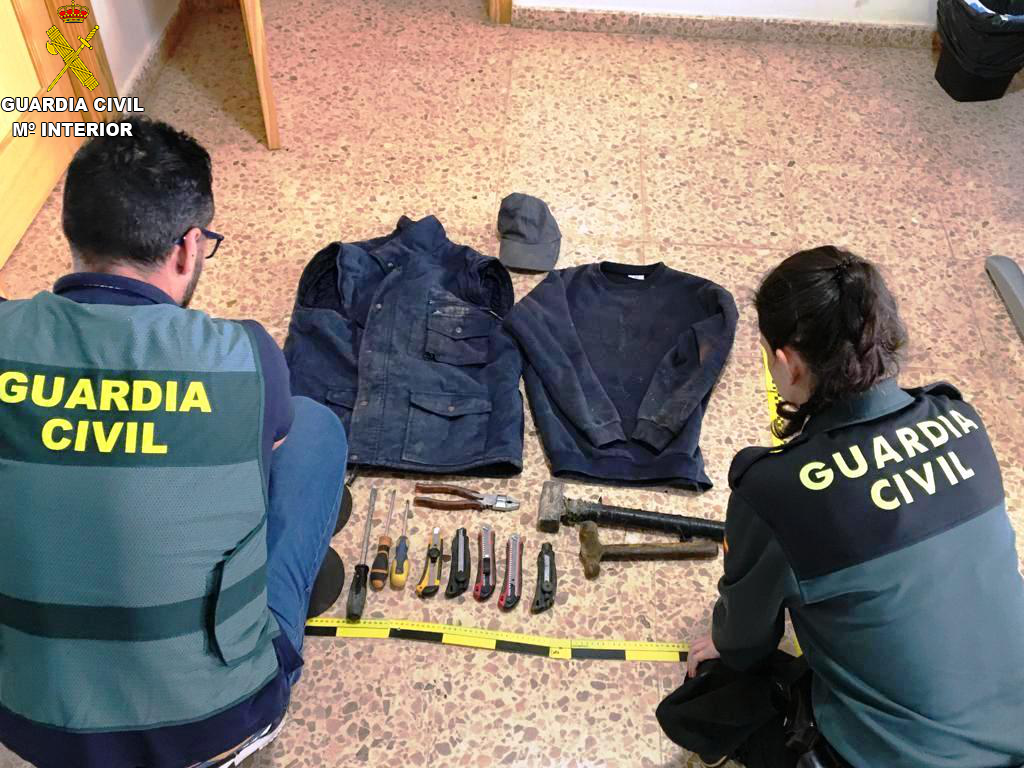 La Guardia Civil detiene a una persona por la sustracción de una bobina de cable de cobre en una empresa cerámica de Vilafamés