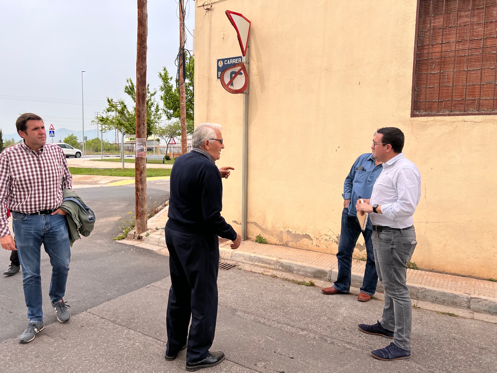 Casabó pide a Benlloch que pise la calle y garantice la seguridad vial a los vecinos del barrio El Progreso de Vila-real