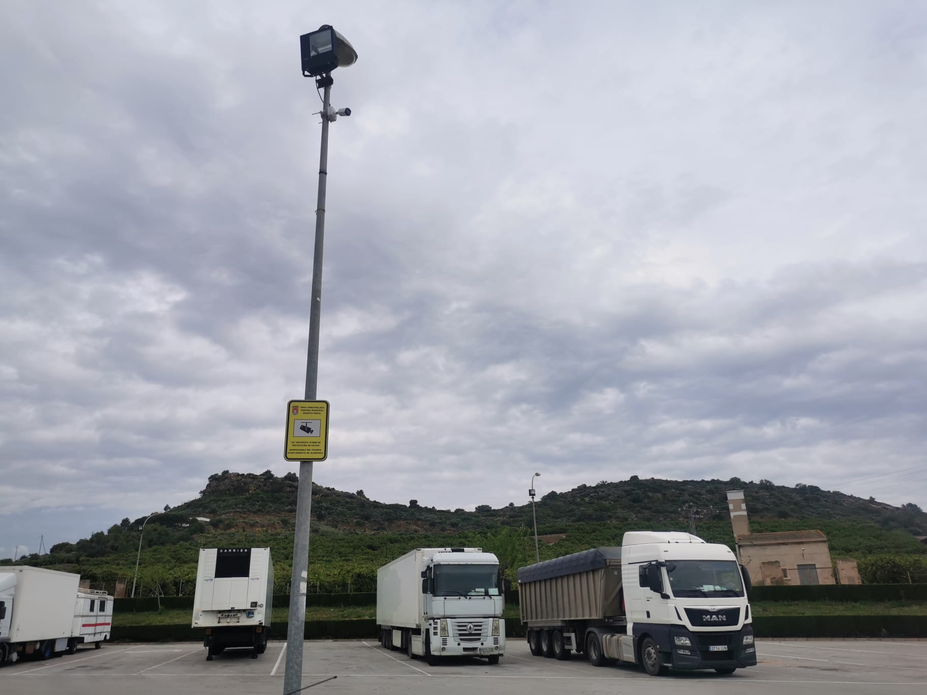 El ayuntamiento de Almenara renueva las cámaras del aparcamiento municipal