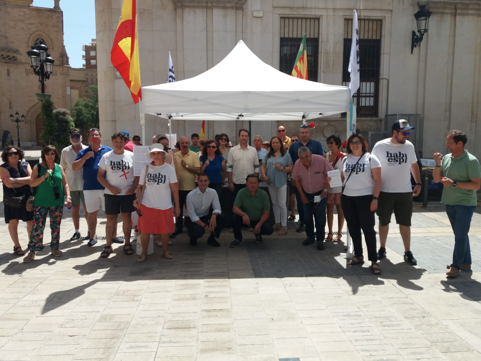 Solo VOX apoya y participa en la concentración de ‘Hablamos Español’ en Castellón