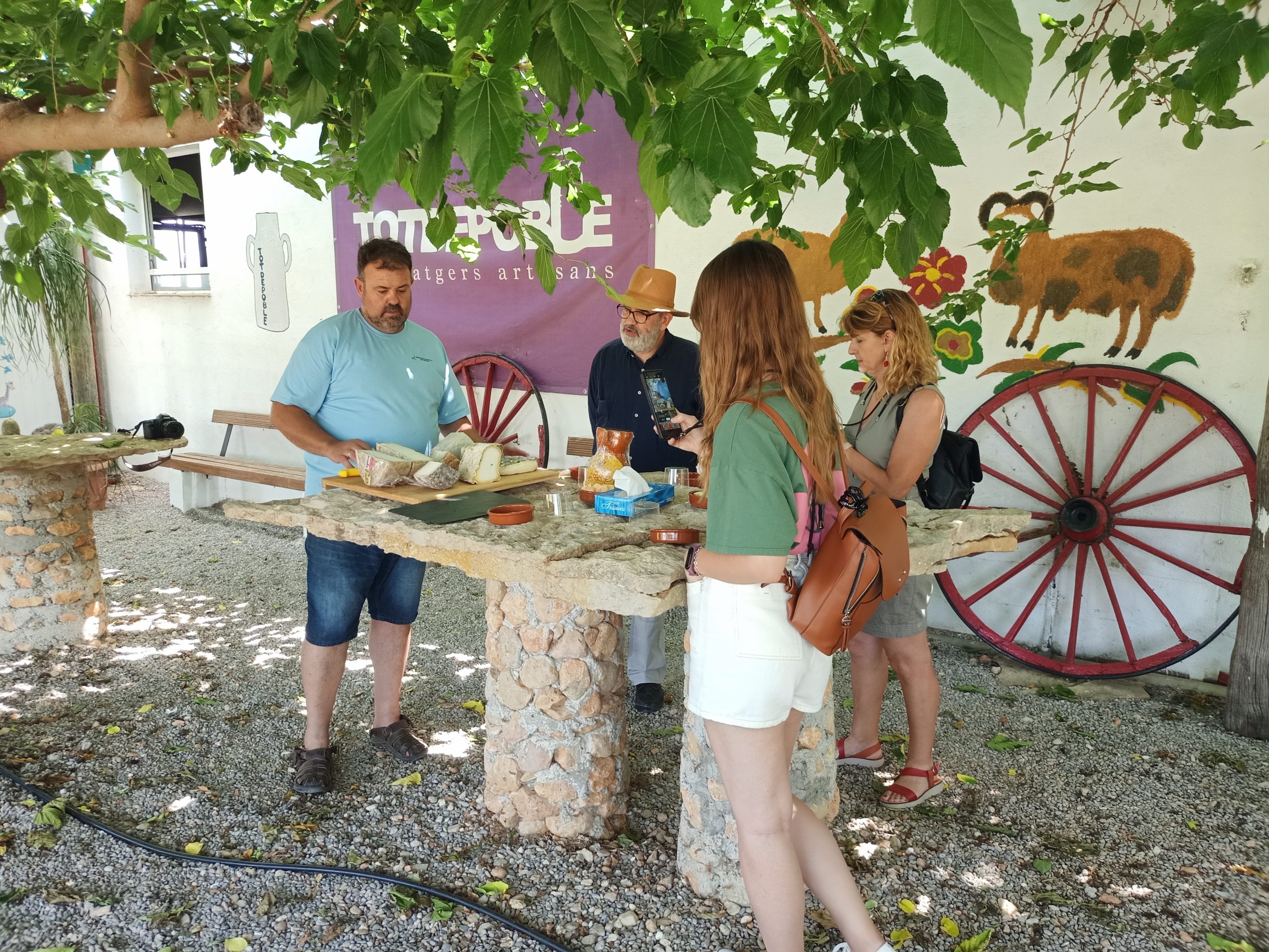 La Diputación organiza unos viajes de familiarización con periodistas y blogueros para acercar la marca Castellón Ruta de Sabor a la sociedad