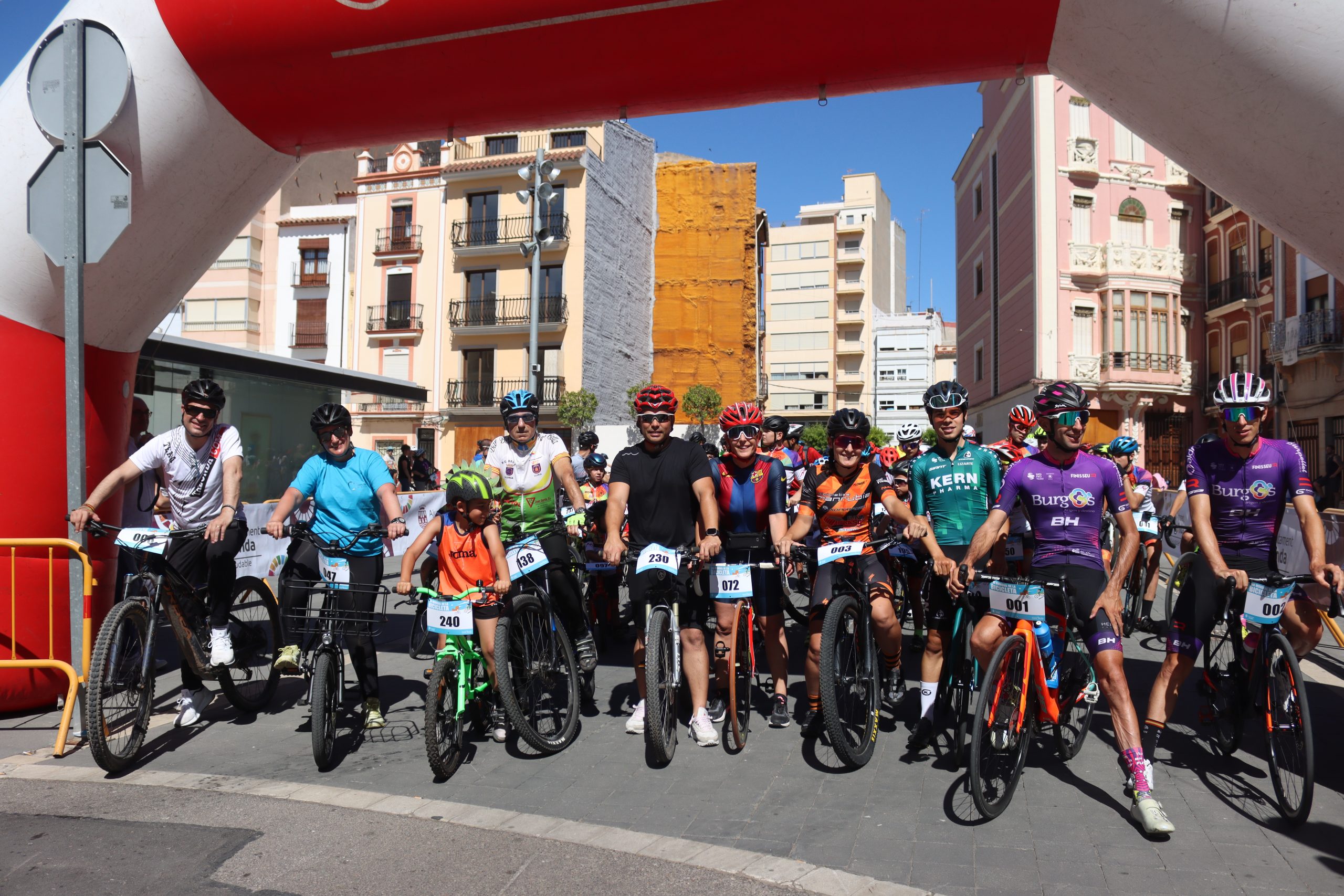 Onda celebra la gran fiesta de la bicicleta con una participación de más de 250 ondenses