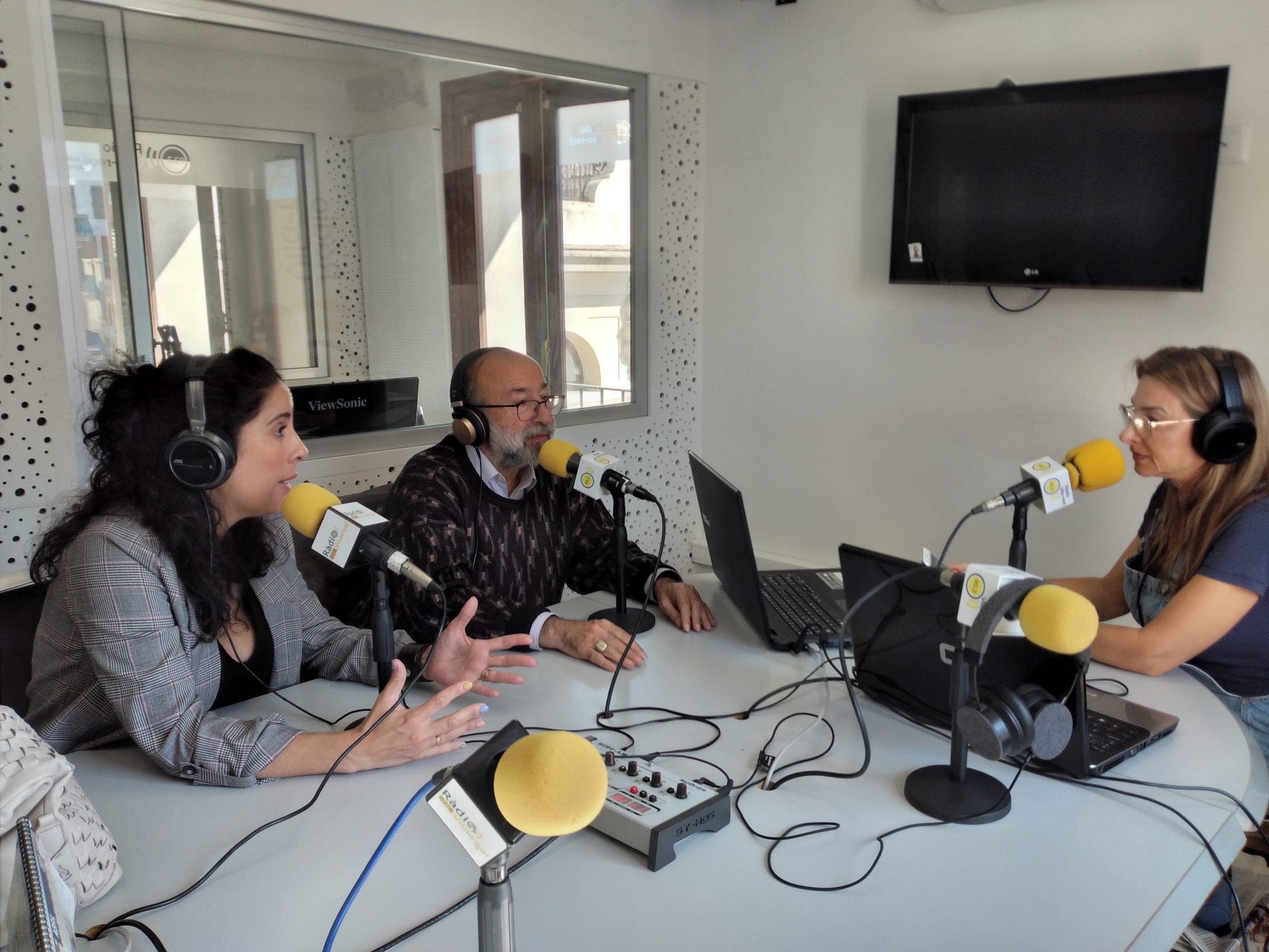 Parlem amb Antonio Royo i Marta Cubedo d´Acció Cultural del País Valencià