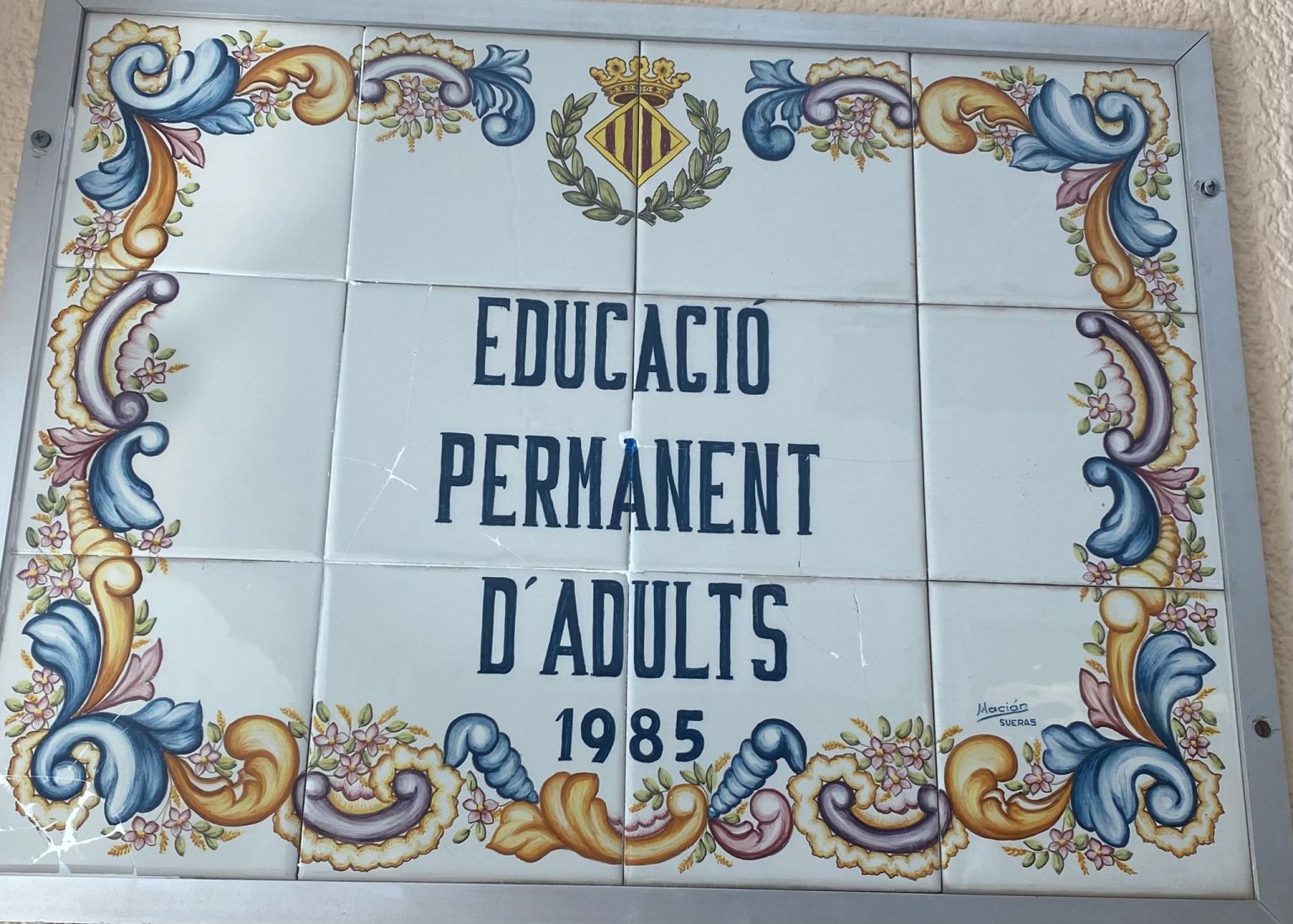 El professor Santi Cortells ens parla de «centres educatius»