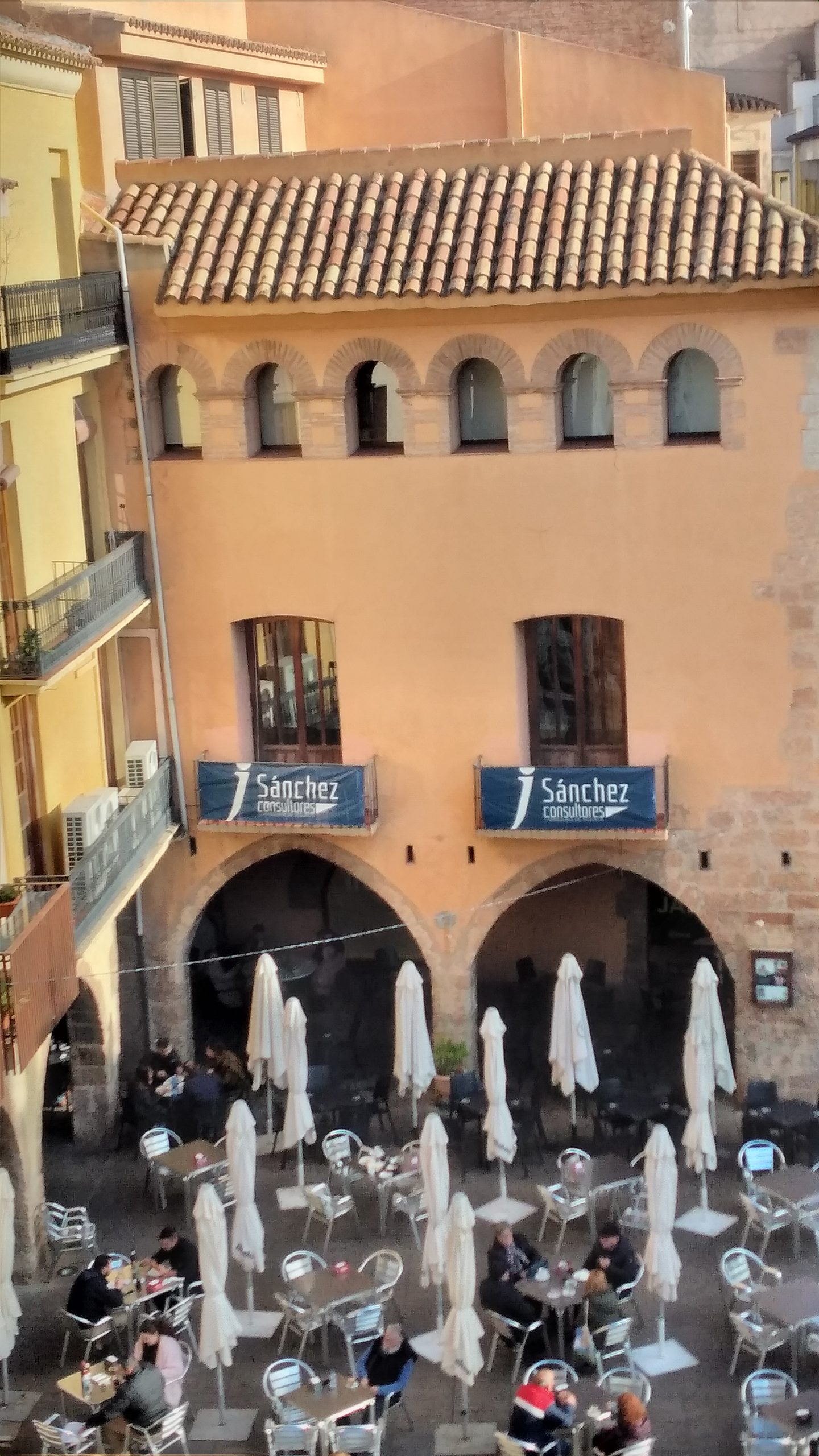 Benlloch: “Lliçons del PP de Folgado i Casabó, el partit responsable de vendre l’Hostal del Rei al millor postor i de la  ruïna econòmica de Vila-real, ni una”