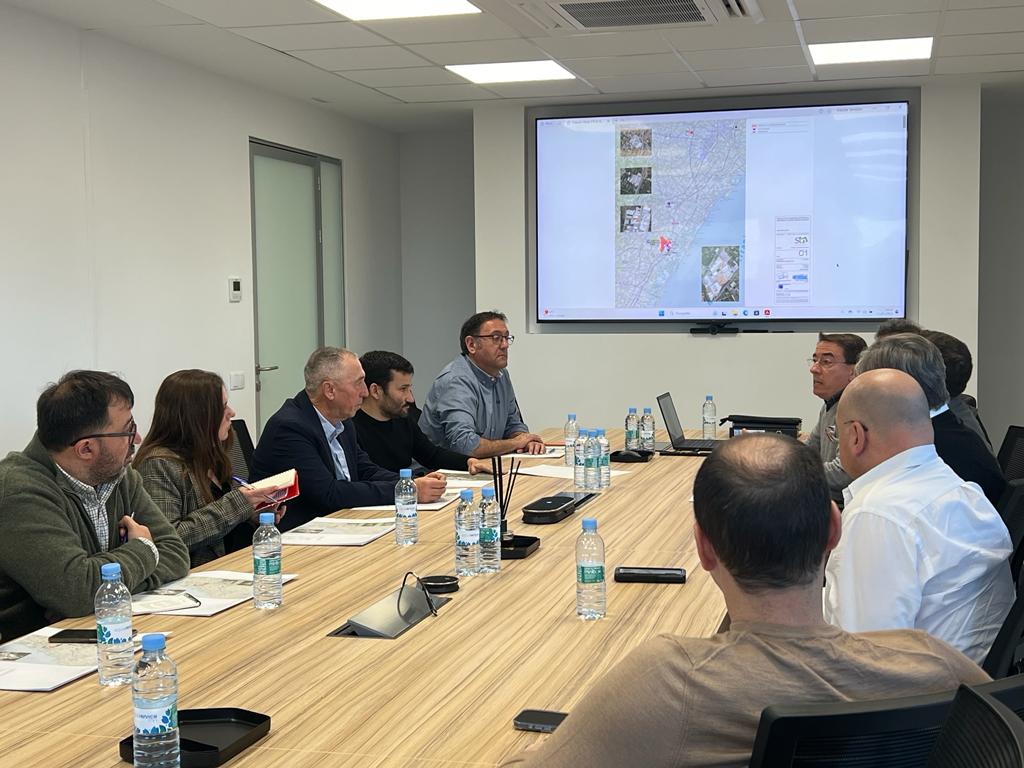 Compromís mostra el seu suport al projecte d’inversió sostenible d’STN davant una megaplanta solar que destrueix el territori i no genera ocupació estable