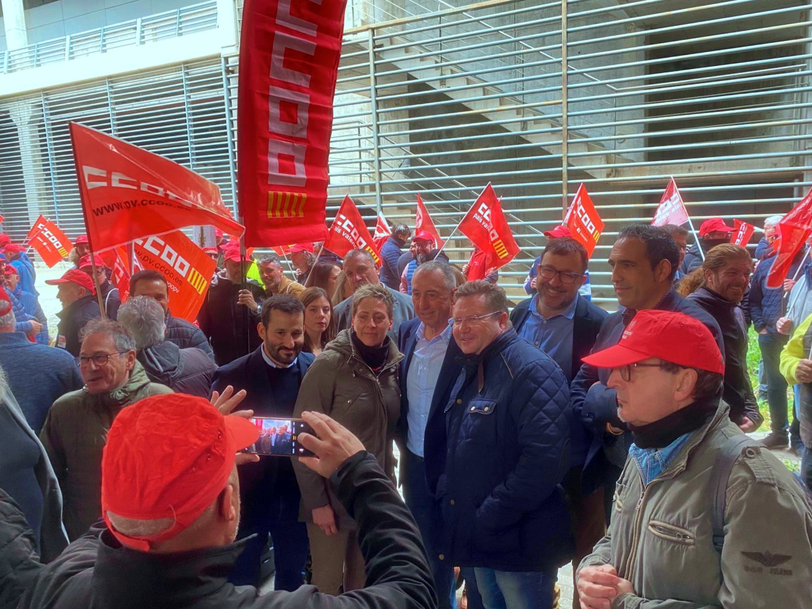 Compromís arranca un acord en favor de la ceràmica centrat en els treballadors