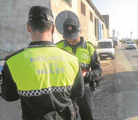 LA POLICIA LOCAL DE NULES RECUPERA UN VEHICLE ROBAT A ITÀLIA