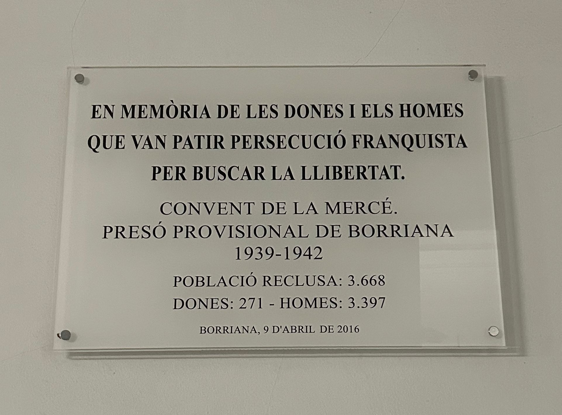 Albiol (VOX) retira una placa del Convent de la Mercé de Borriana en honor a les víctimes de la guerra civil espanyola per tindre “errors històrics i dades falses”