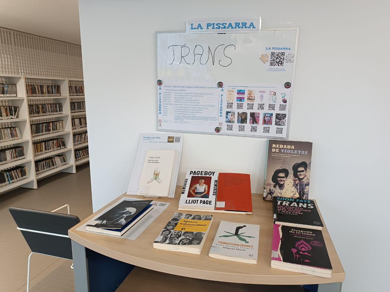 La Biblioteca Municipal de Vila-real estrena La Pissarra, un nou centre d’interés temàtic