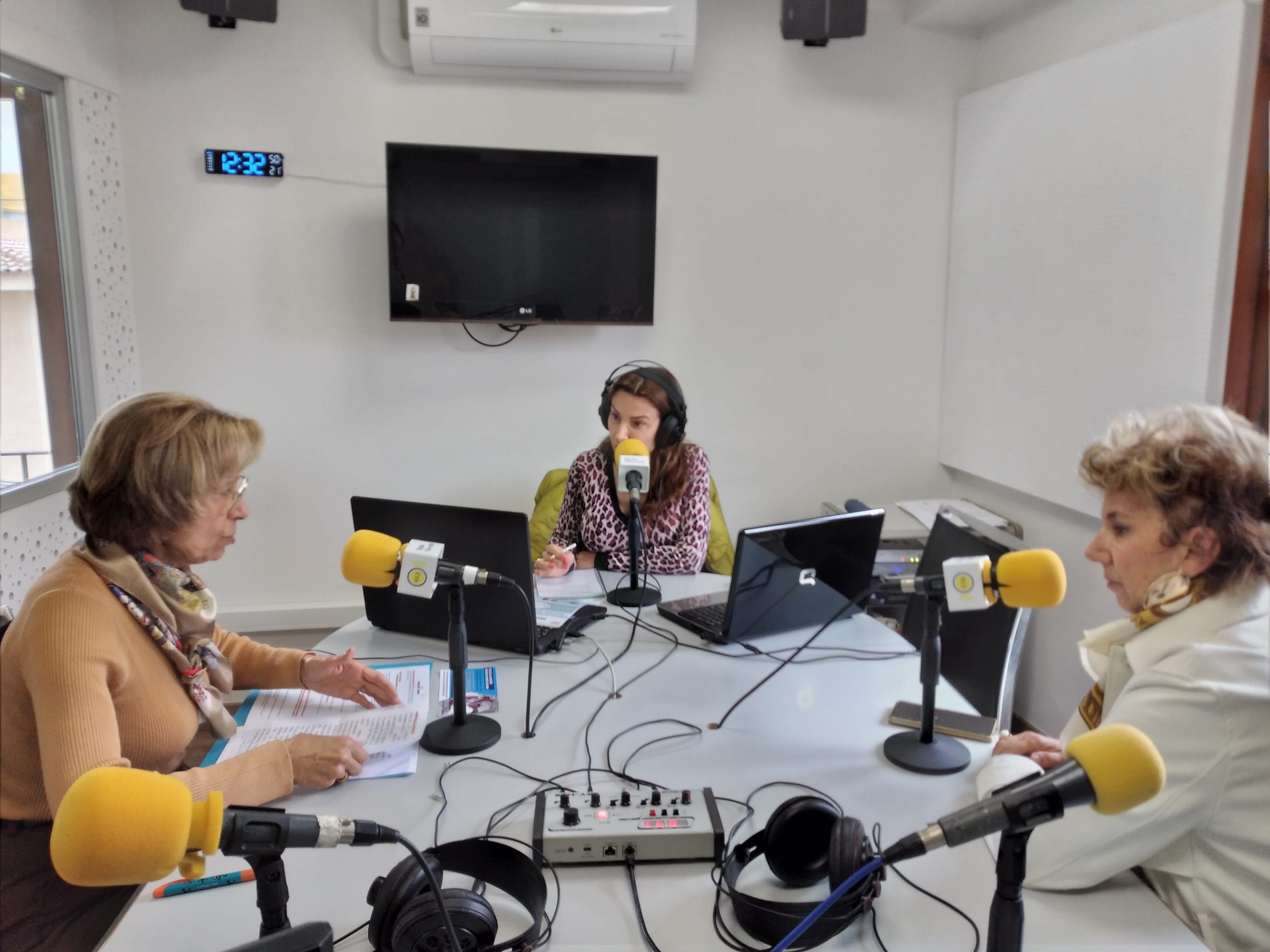 Parlem amb Elisa Parra i Blanca Moreno de Manos Unidas a Vila-real