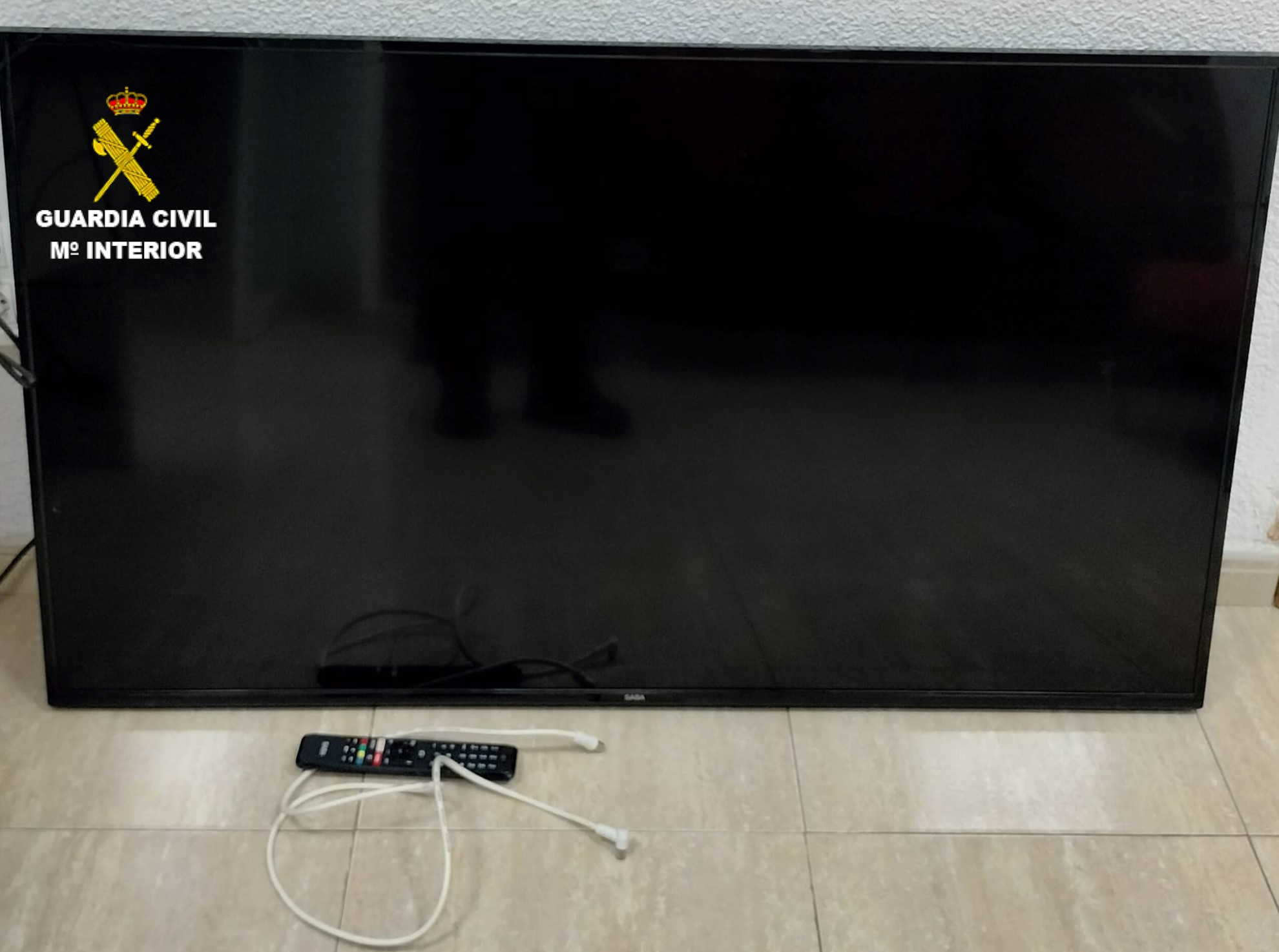 Detinguts ‘in fraganti’ amb una televisió sostreta a Almassora